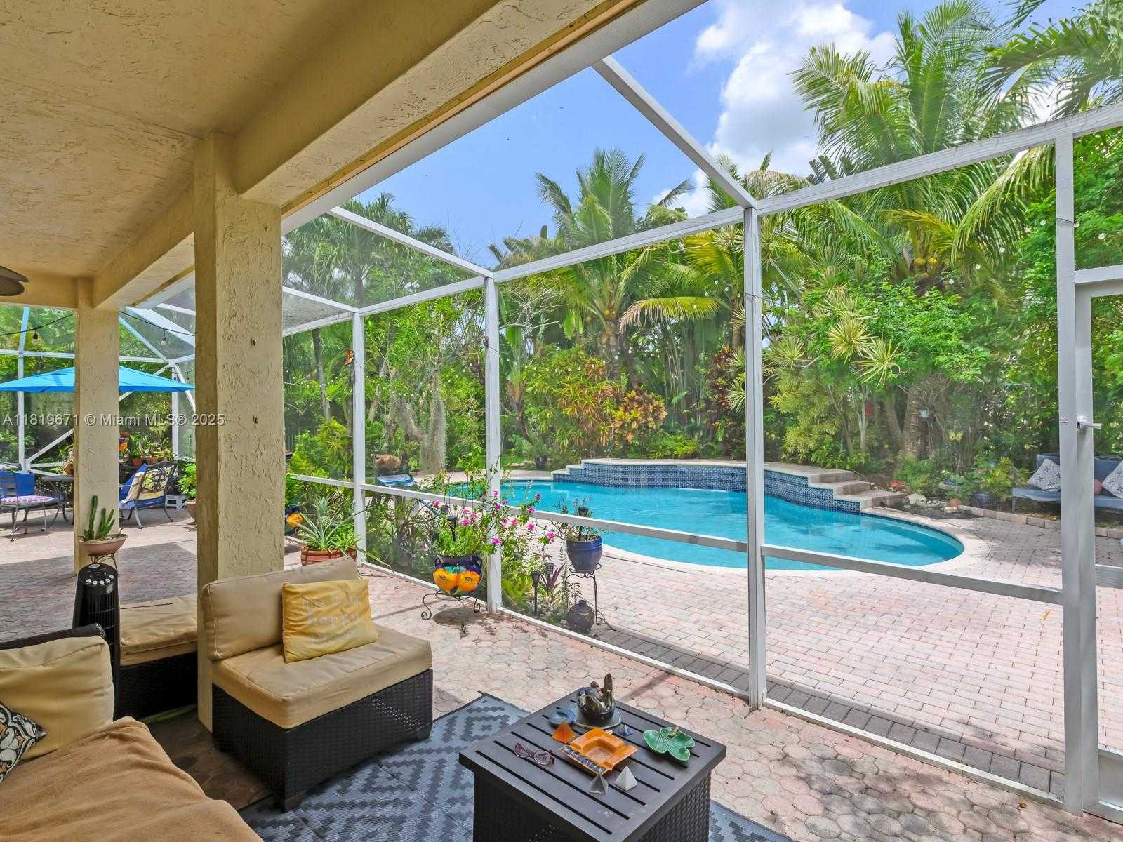 Small Image of 4209 PINEWOOD LN, Weston Number 44