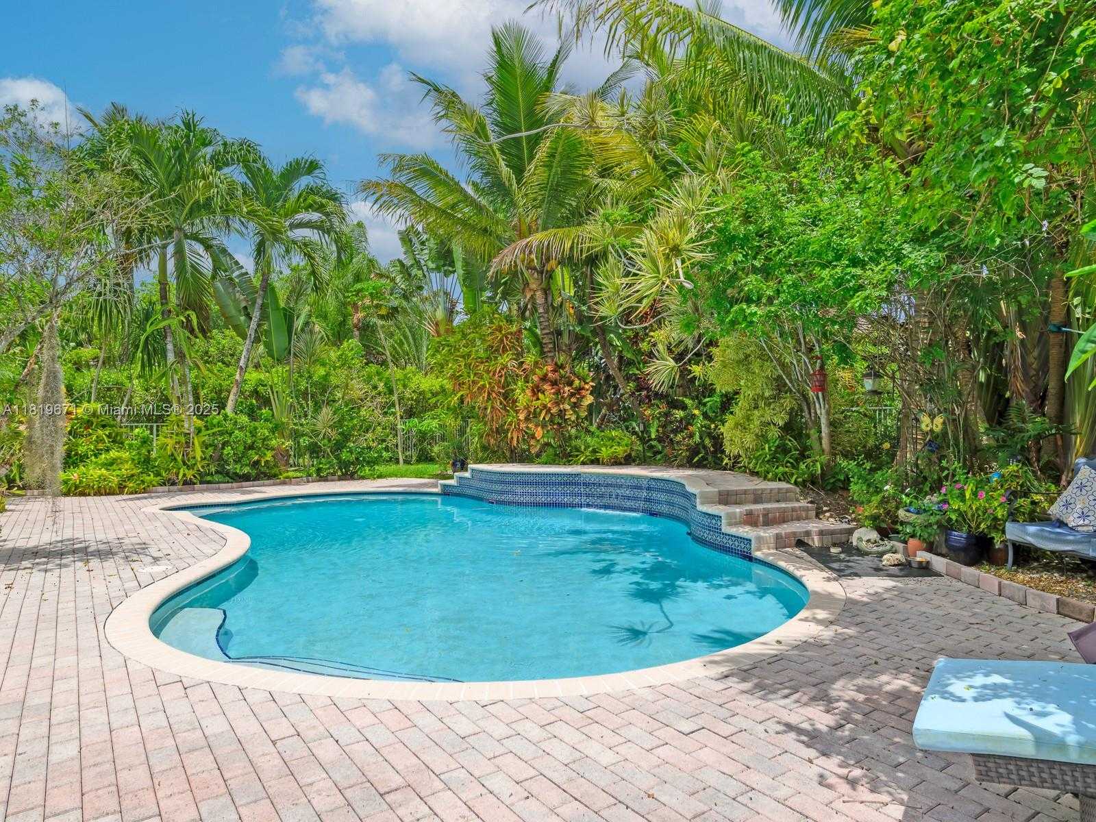 Small Image of 4209 PINEWOOD LN, Weston Number 47