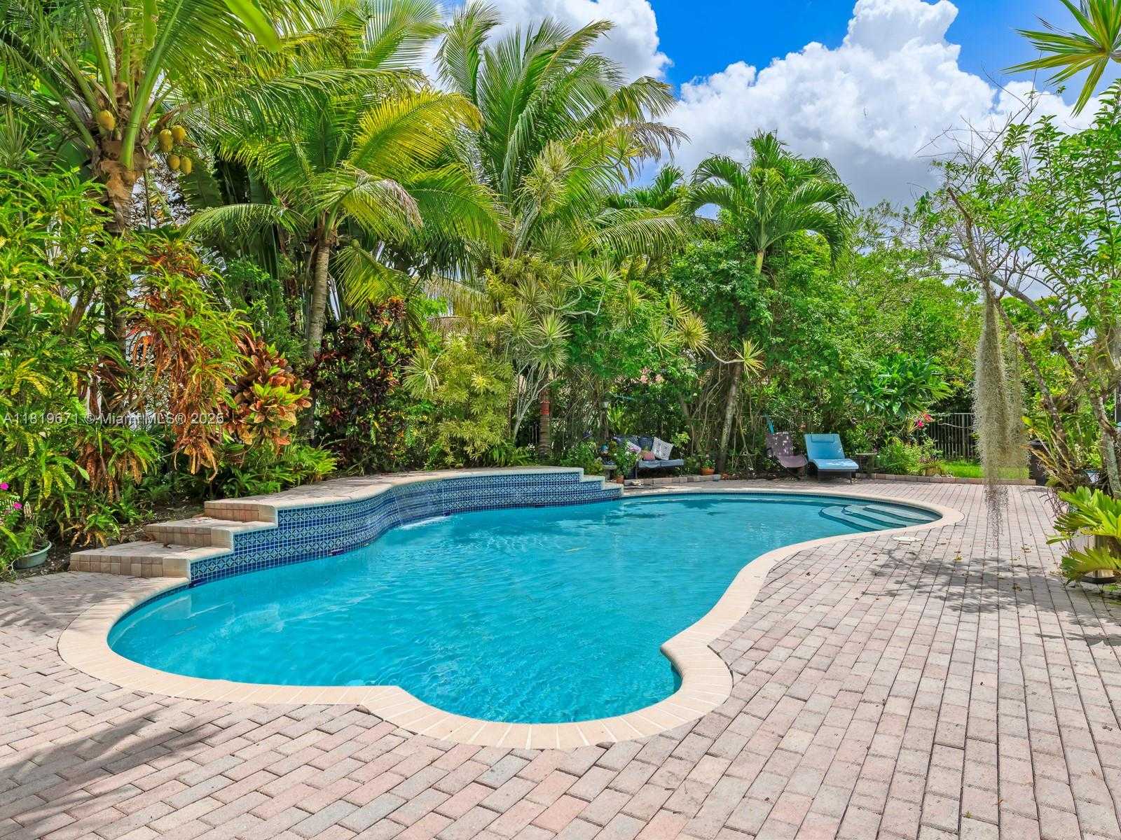 Small Image of 4209 PINEWOOD LN, Weston Number 53
