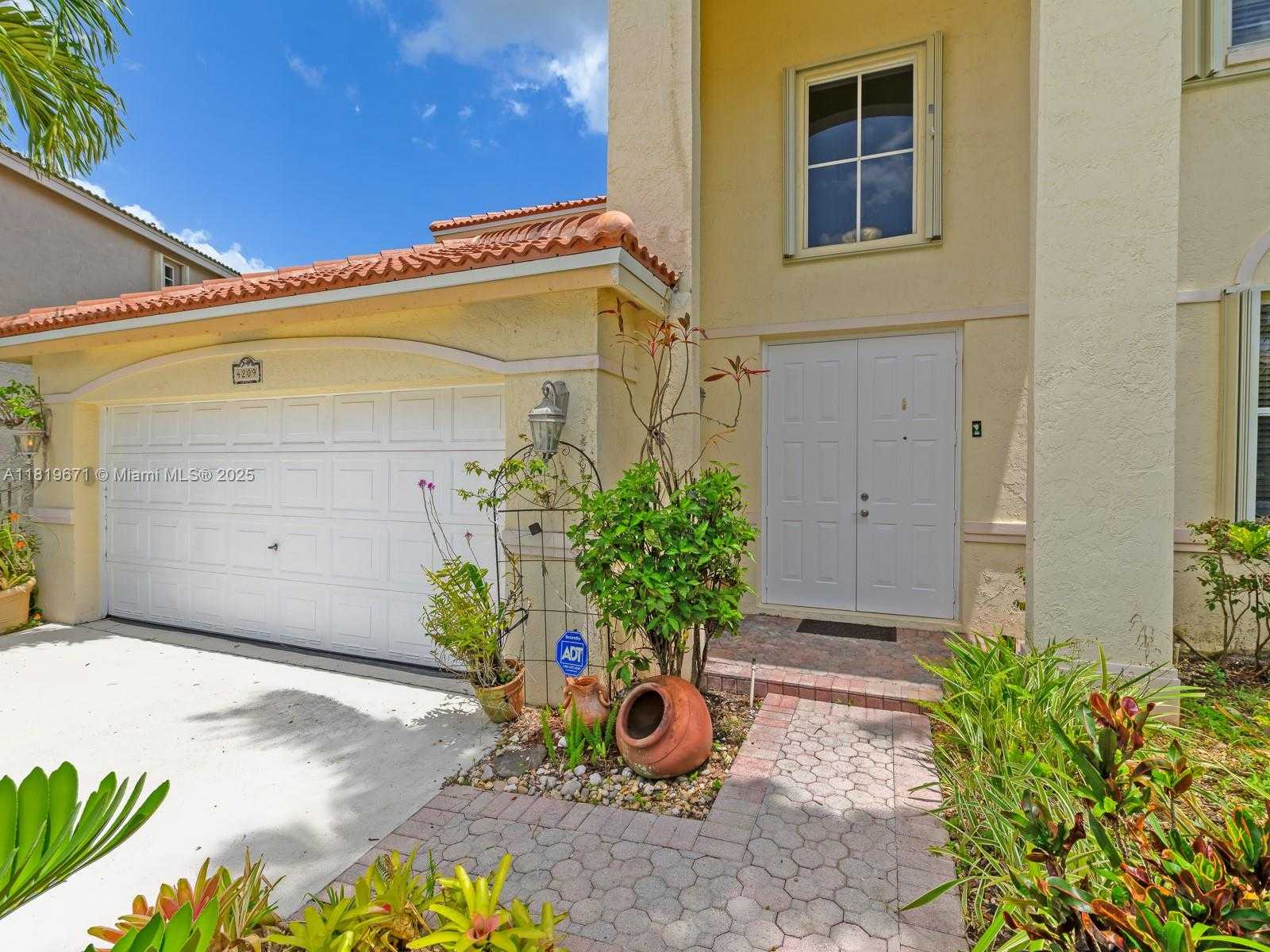 Small Image of 4209 PINEWOOD LN, Weston Number 6