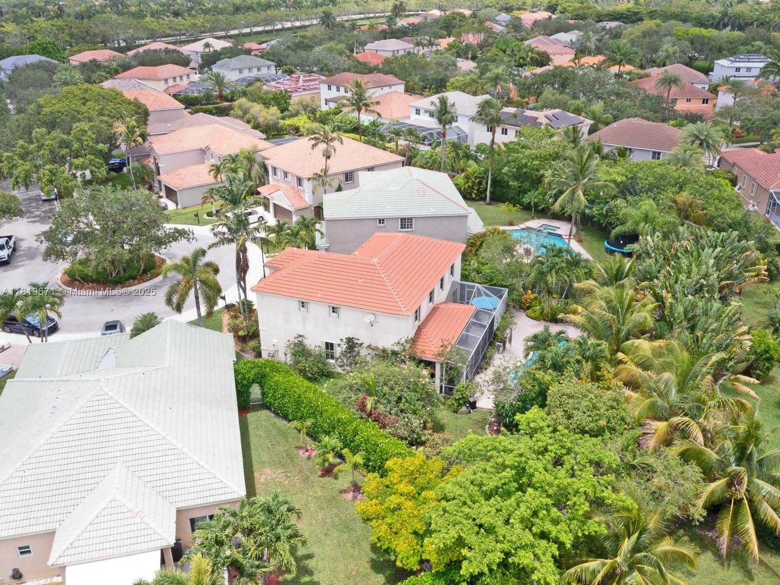 Small Image of 4209 PINEWOOD LN, Weston Number 66