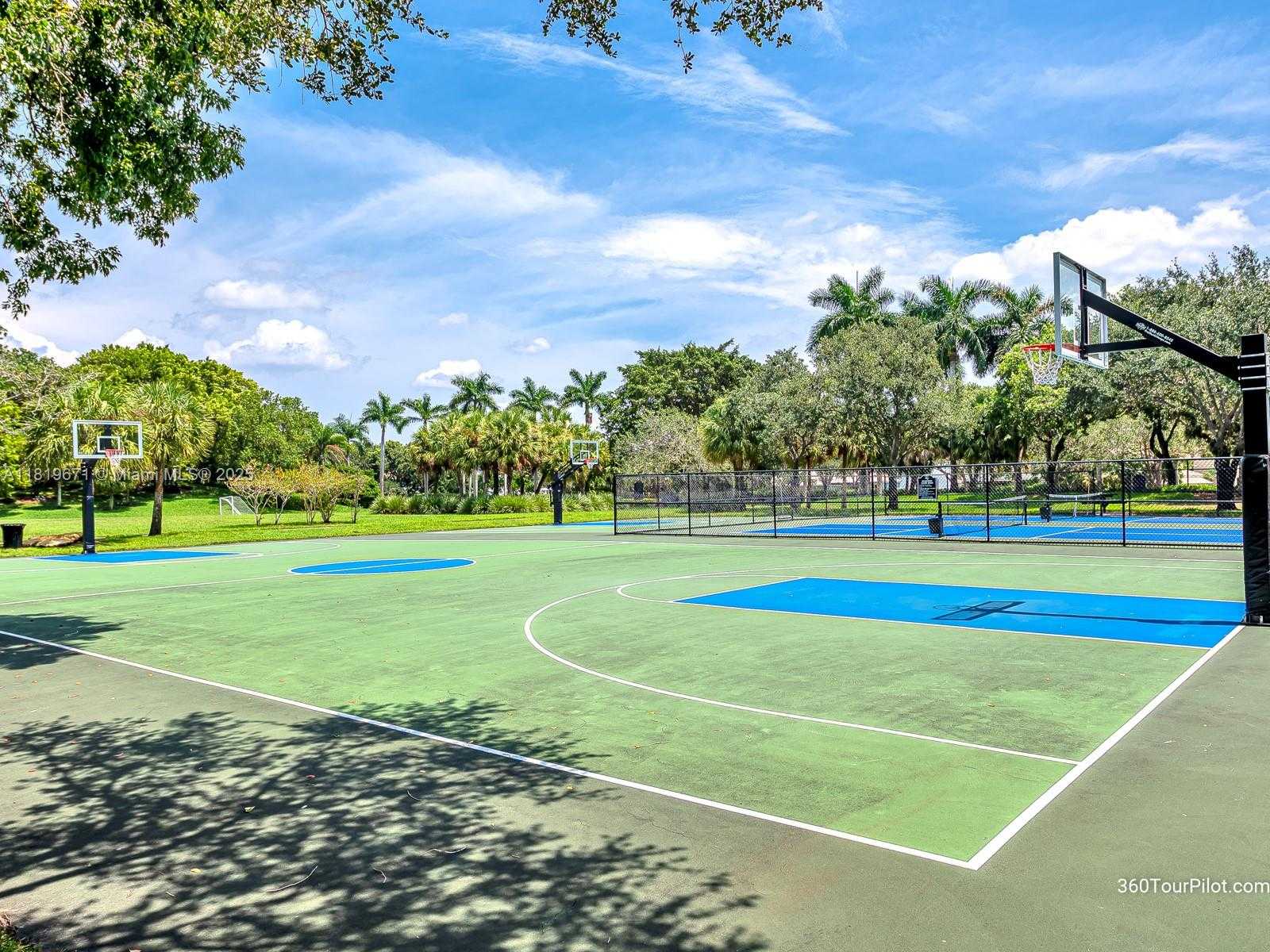 Small Image of 4209 PINEWOOD LN, Weston Number 80