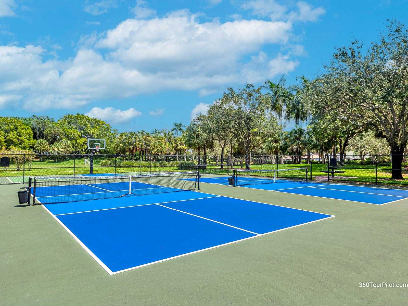 Small Image of 4209 PINEWOOD LN, Weston Number 81