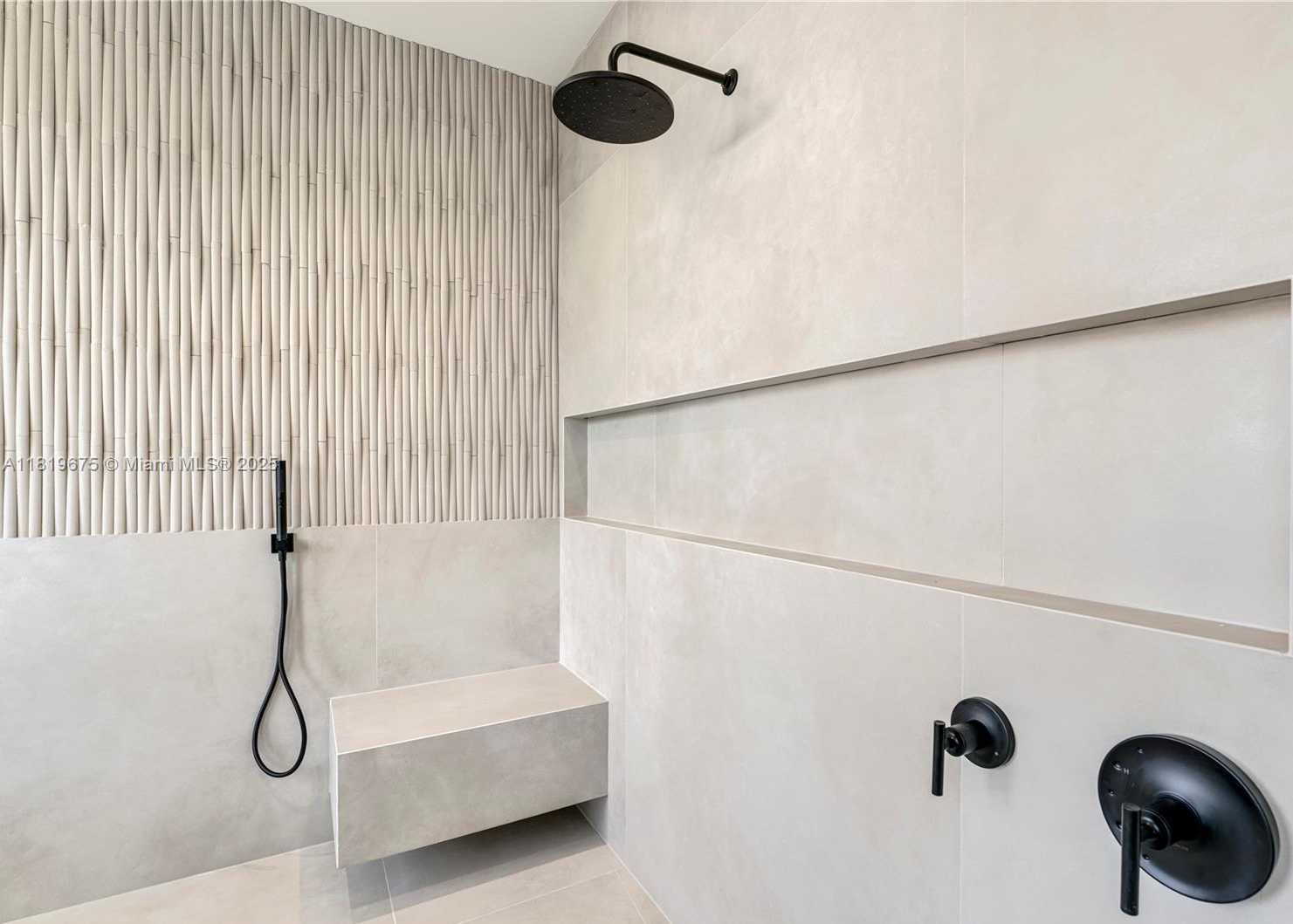 Small Image of 301 BUTTONWOOD CIR #B, Key Largo Number 20