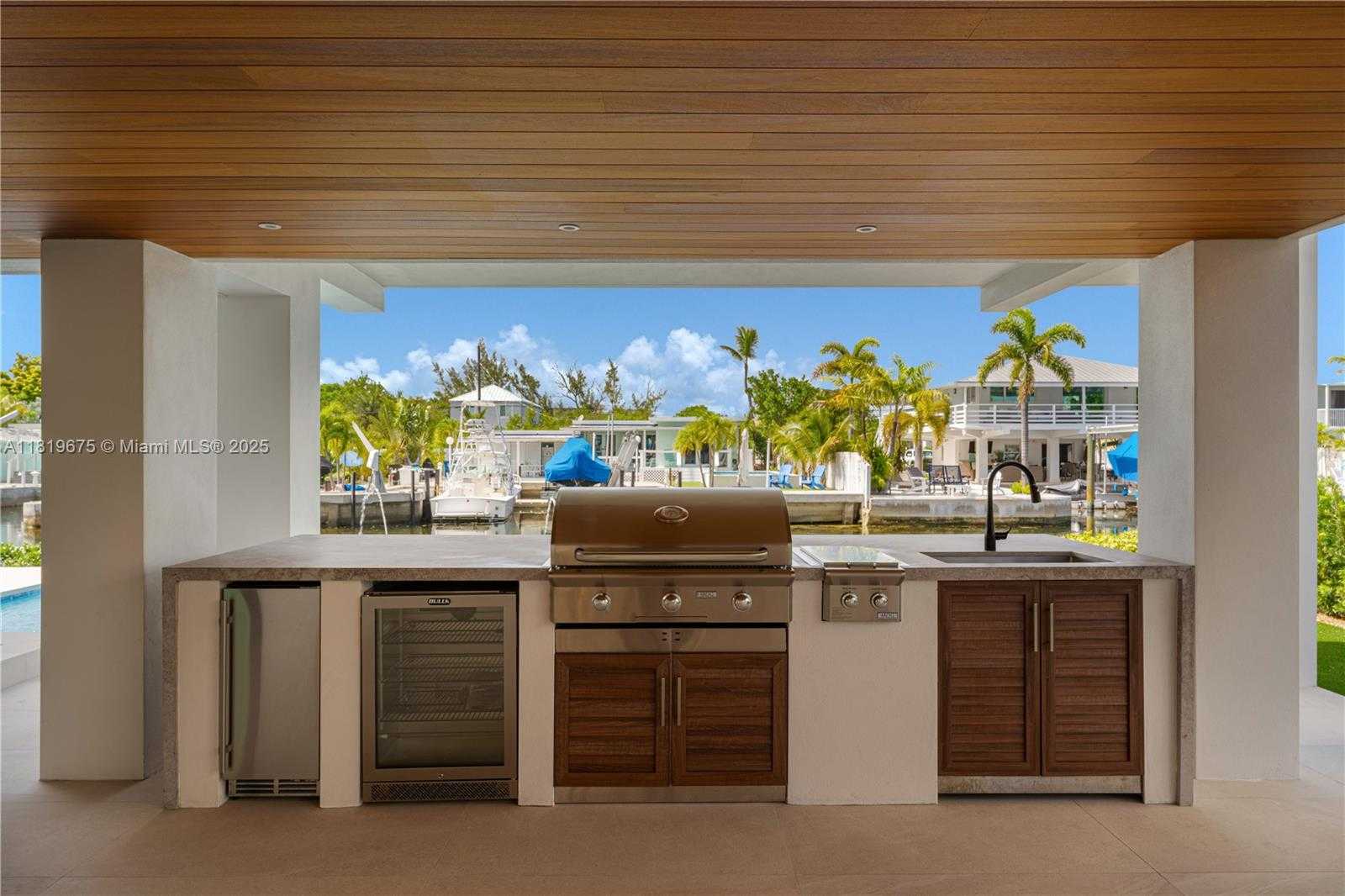 Small Image of 301 BUTTONWOOD CIR #B, Key Largo Number 6