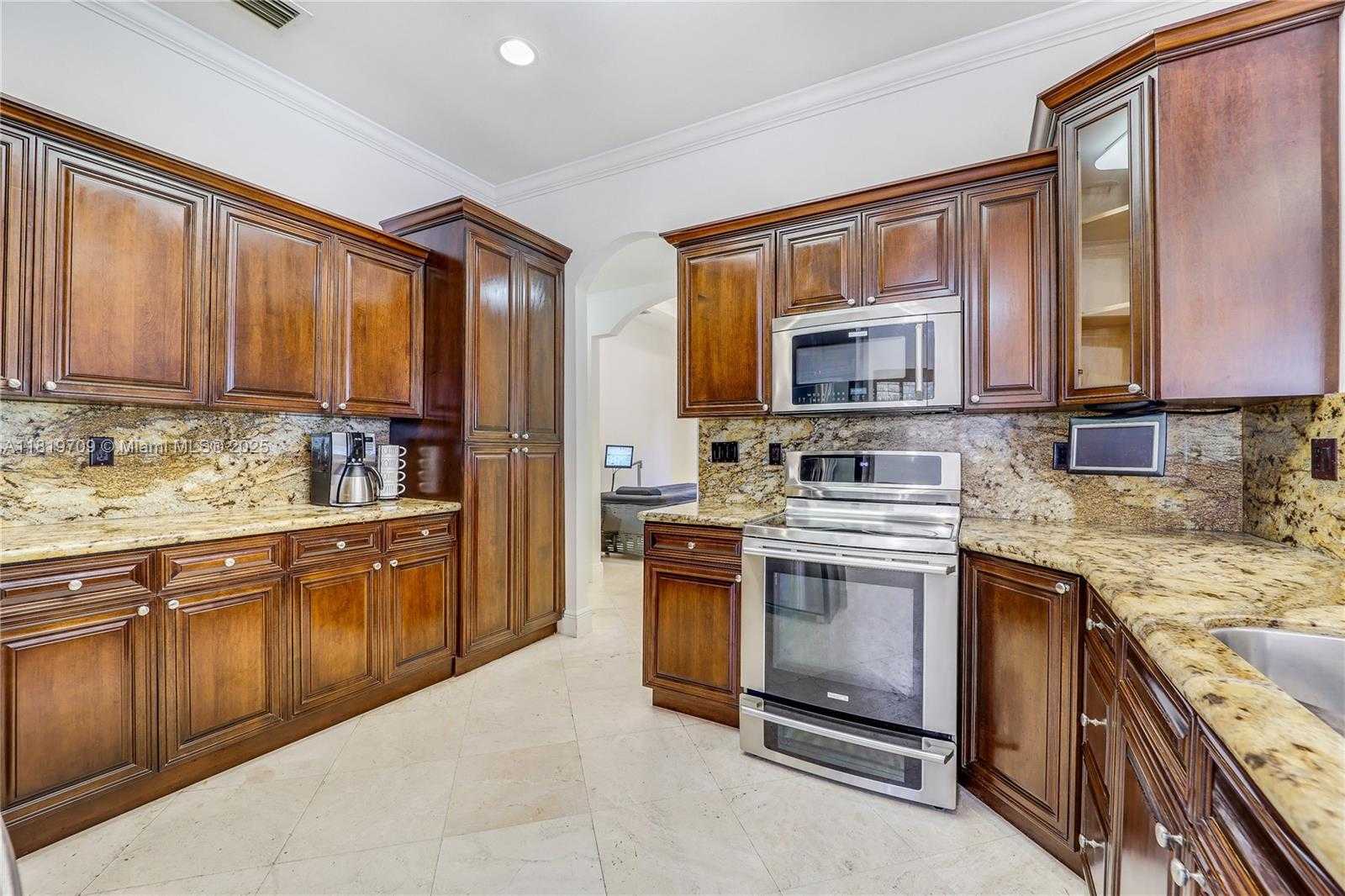 Small Image of 16763 NORTH WEST 77TH PATH, Miami Lakes Number 12