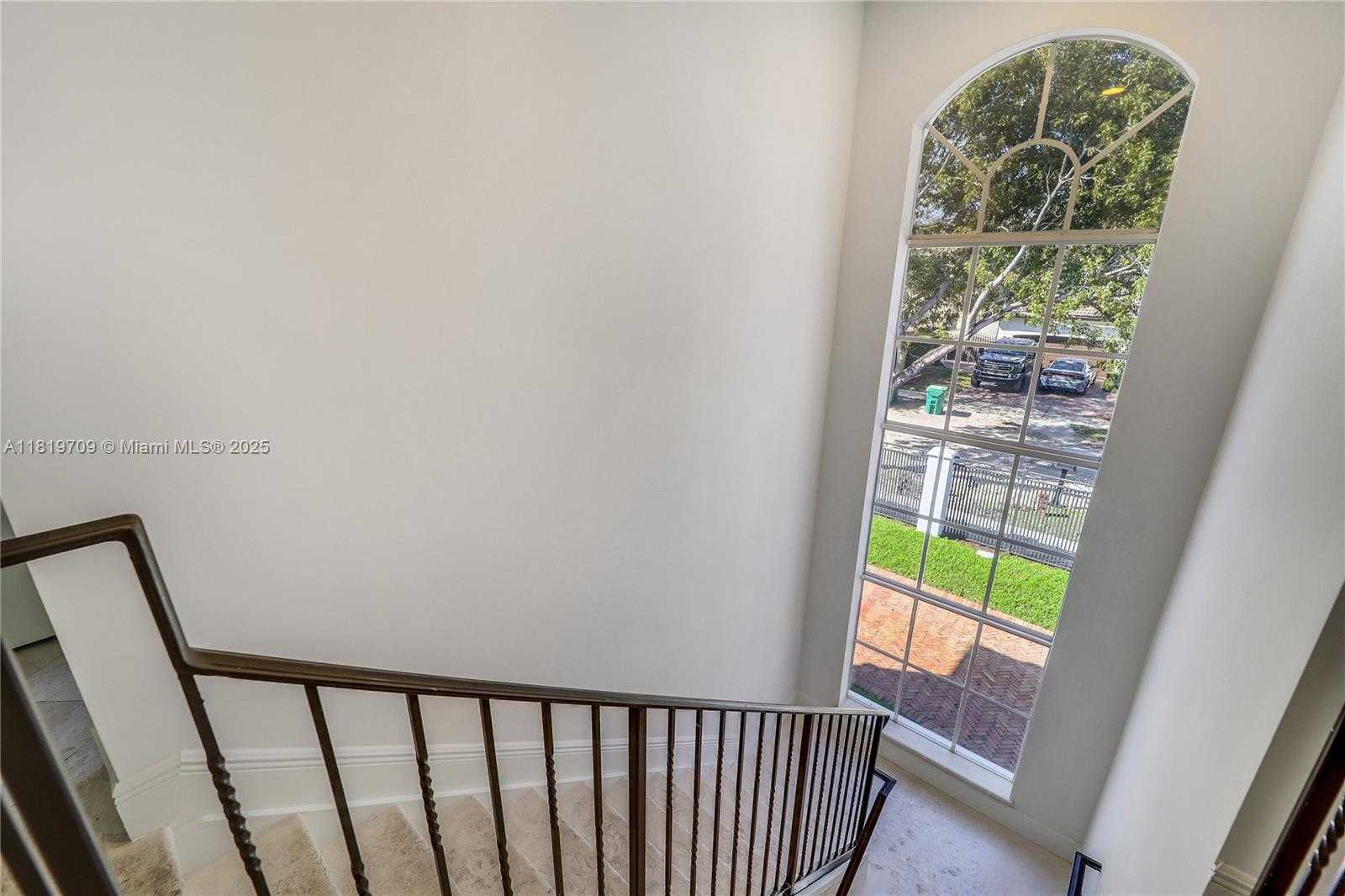 Small Image of 16763 NORTH WEST 77TH PATH, Miami Lakes Number 18