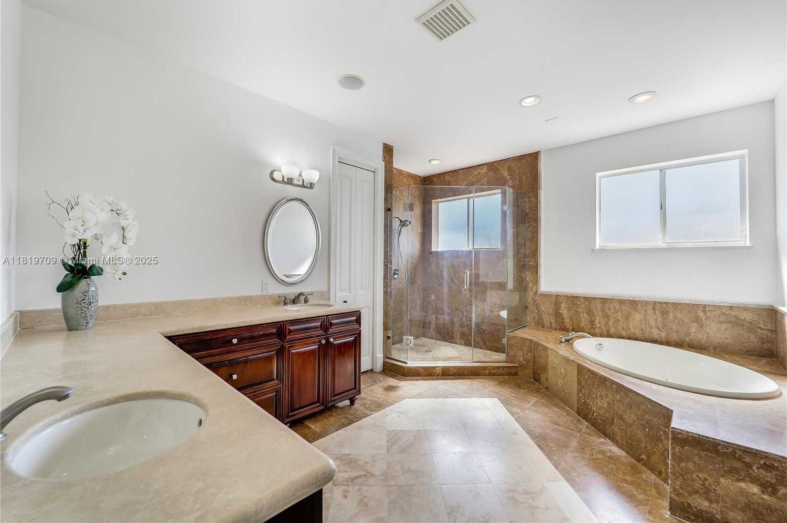 Small Image of 16763 NORTH WEST 77TH PATH, Miami Lakes Number 22
