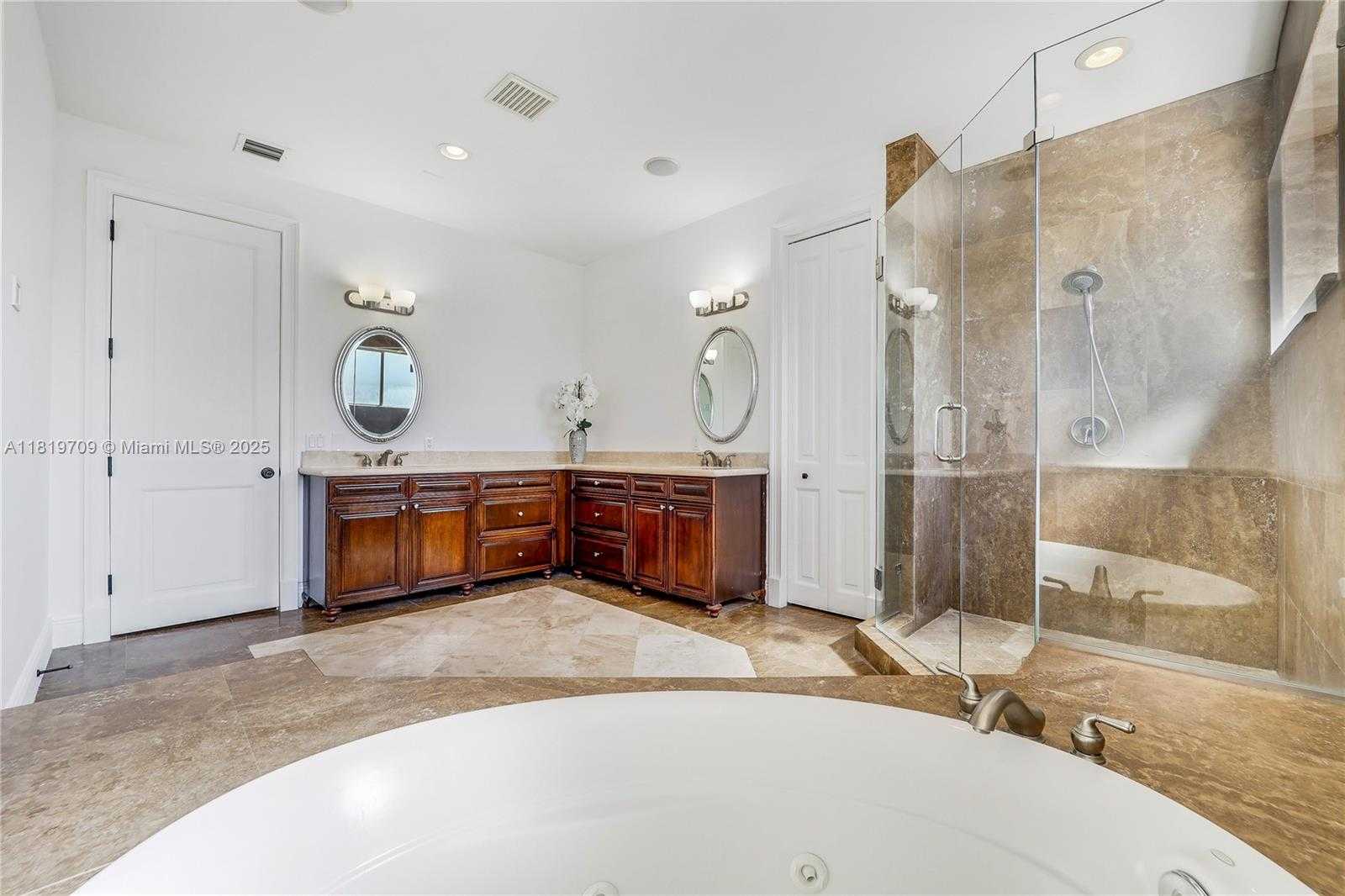 Small Image of 16763 NORTH WEST 77TH PATH, Miami Lakes Number 23