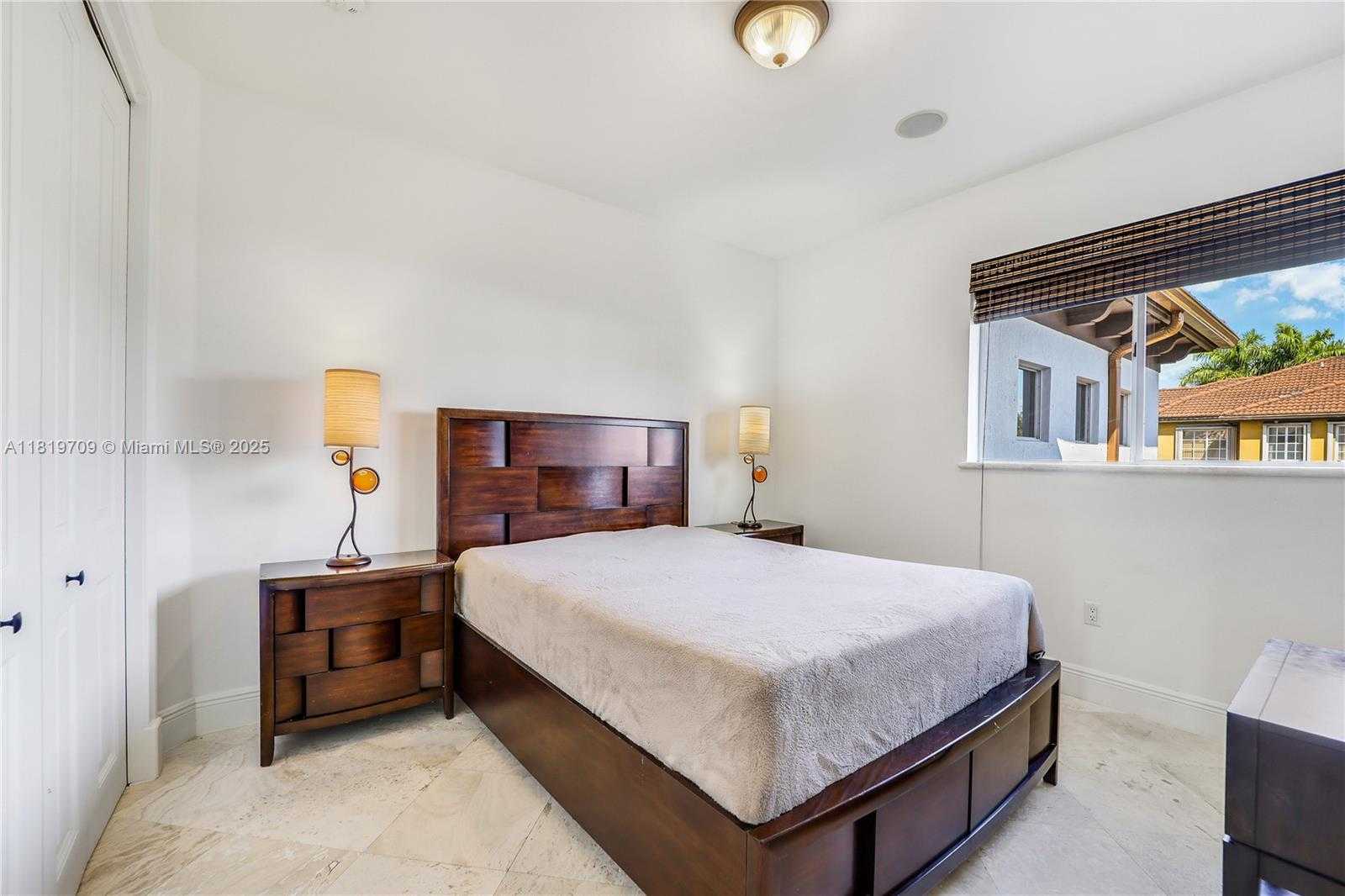 Small Image of 16763 NORTH WEST 77TH PATH, Miami Lakes Number 27