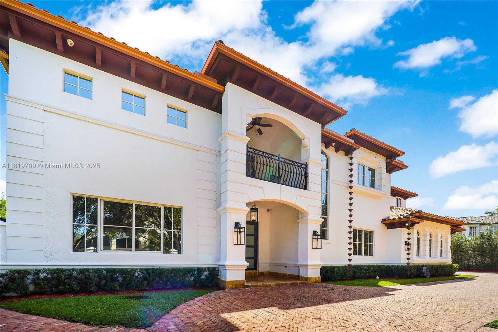 Small Image of 16763 NORTH WEST 77TH PATH, Miami Lakes Number 28