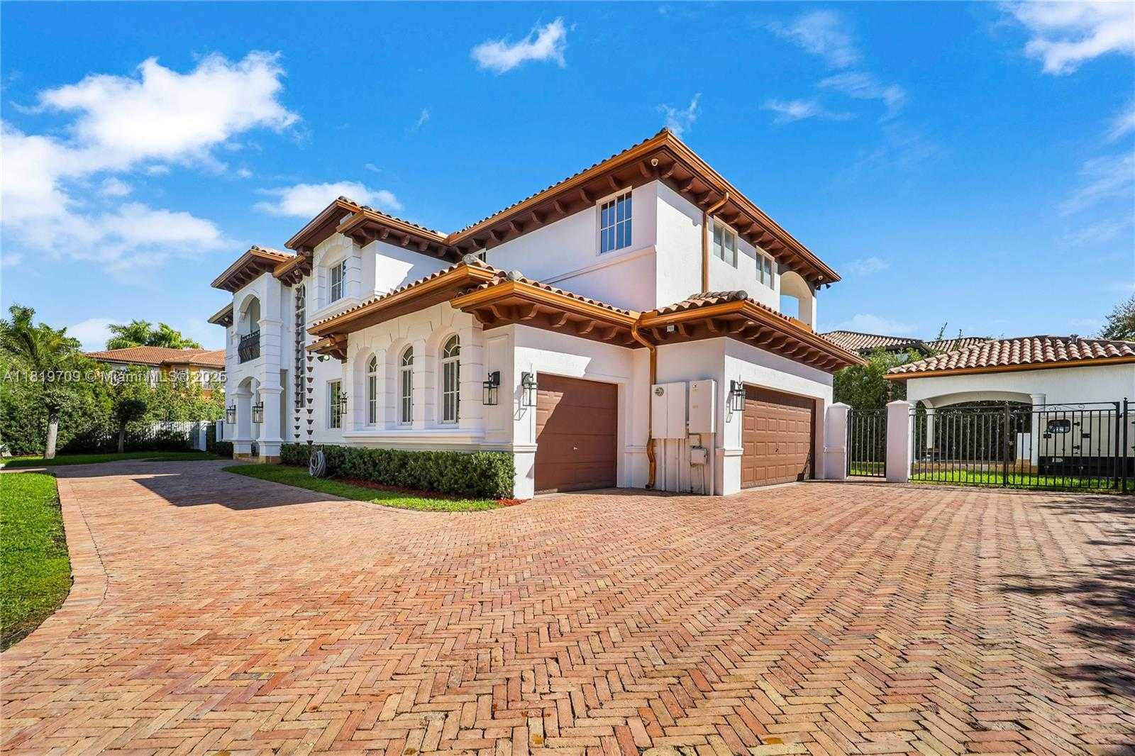 Small Image of 16763 NORTH WEST 77TH PATH, Miami Lakes Number 30