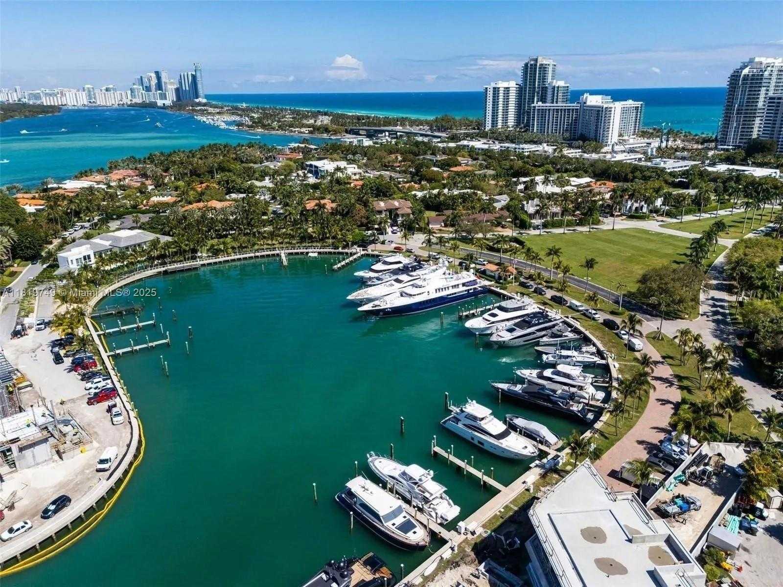 Small Image of 96 BAL CROSS DR, Bal Harbour Number 12