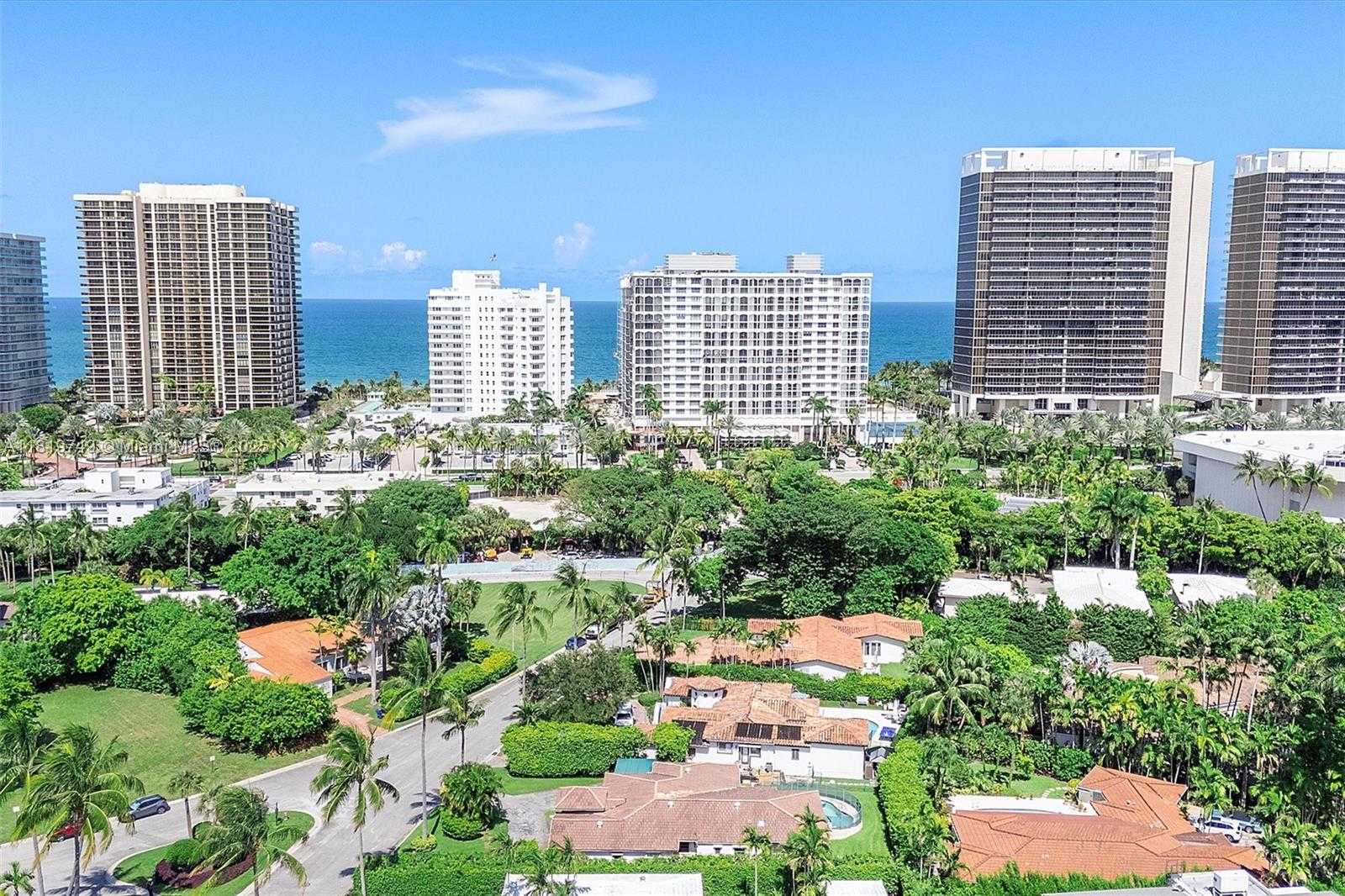 Small Image of 96 BAL CROSS DR, Bal Harbour Number 13
