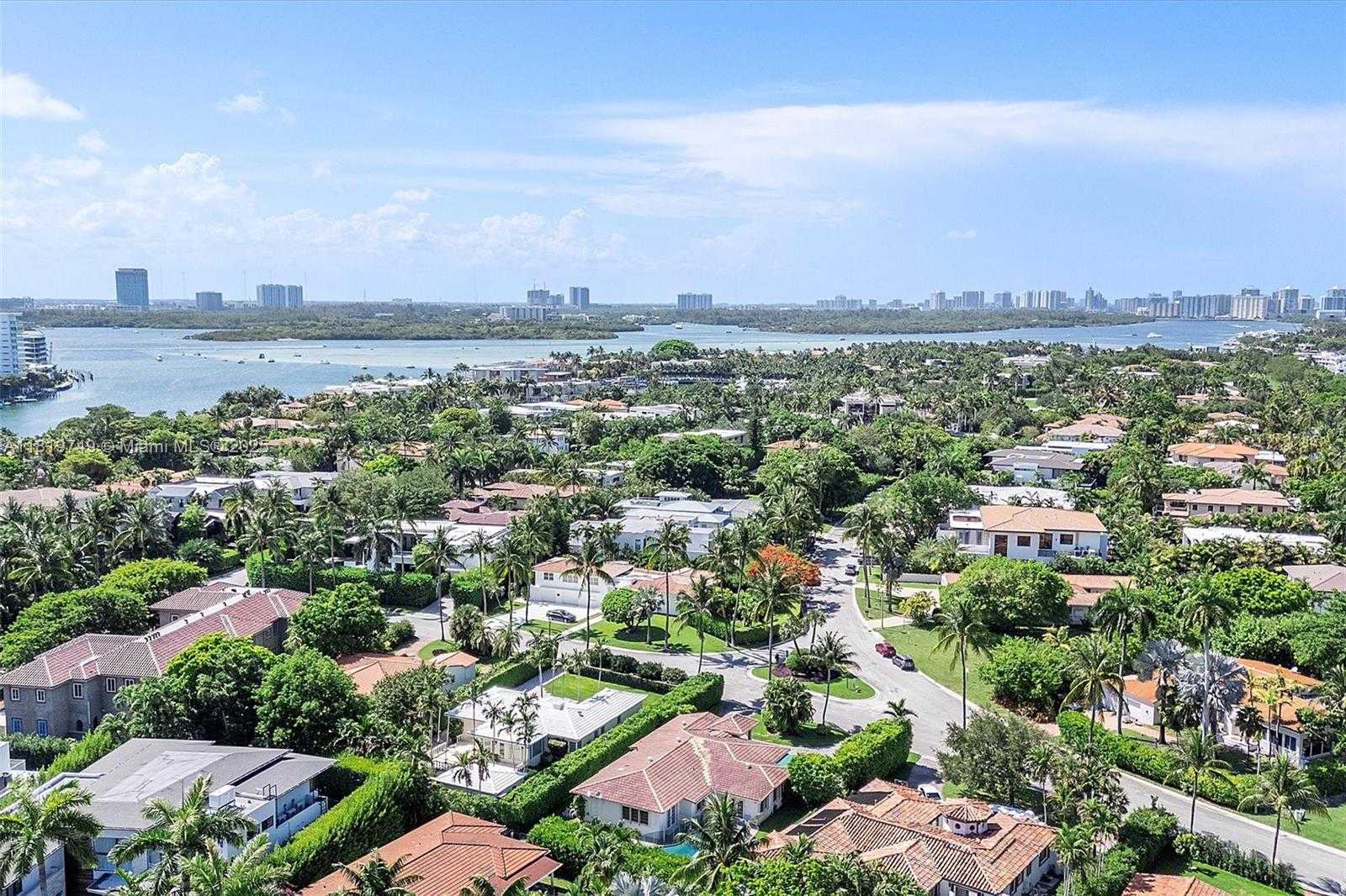 Small Image of 96 BAL CROSS DR, Bal Harbour Number 15