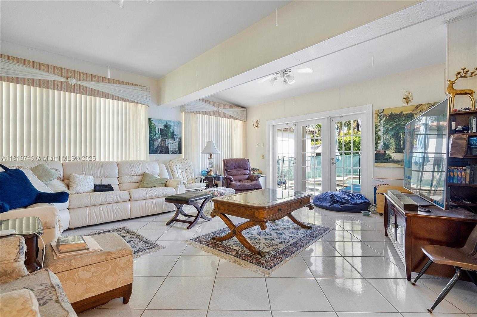 Small Image of 96 BAL CROSS DR, Bal Harbour Number 3