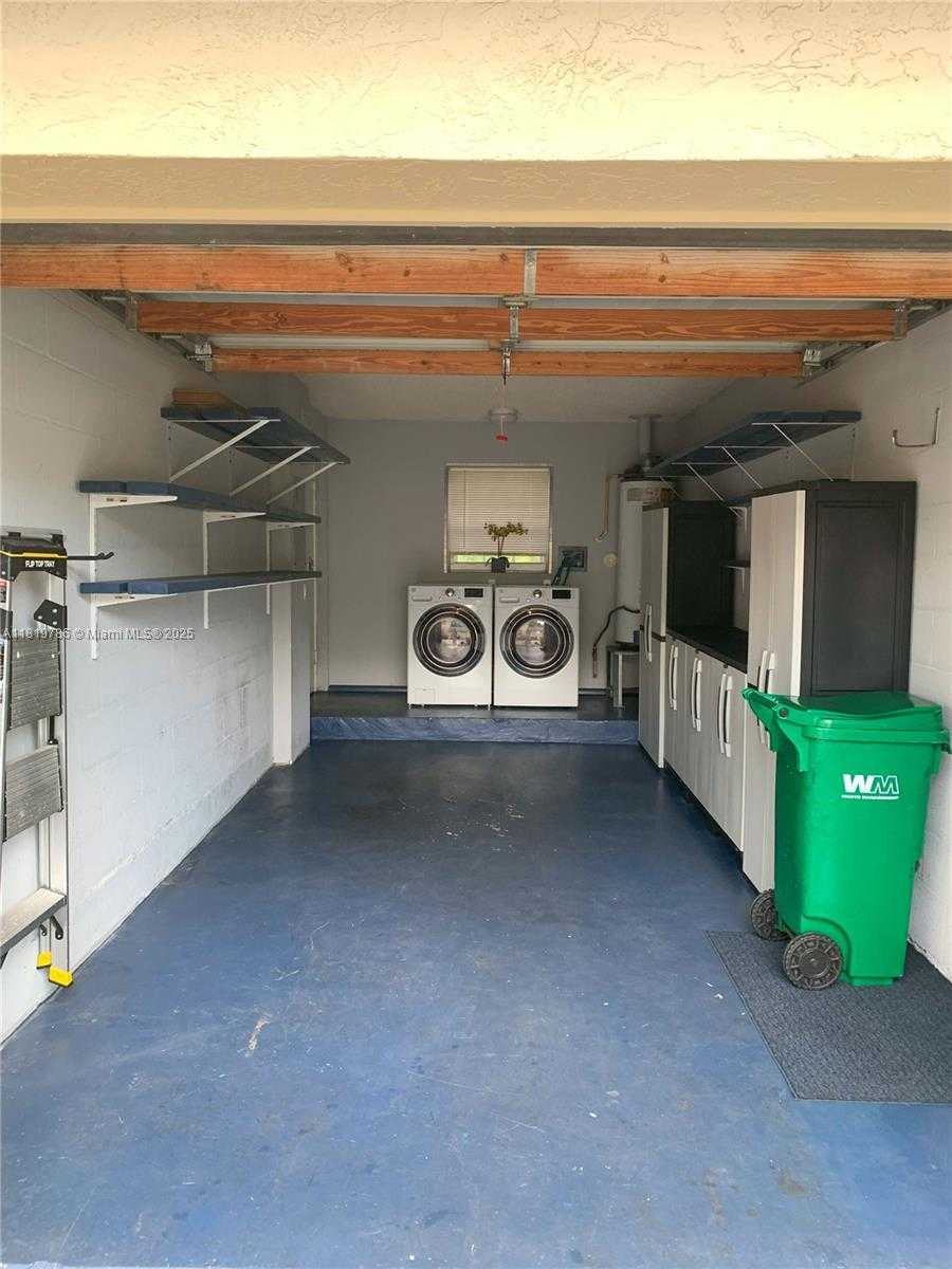 Small Image of 10911 JEWEL BOX LN, Tamarac Number 21