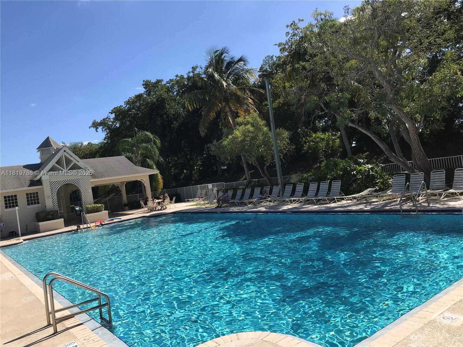 Small Image of 10911 JEWEL BOX LN, Tamarac Number 24