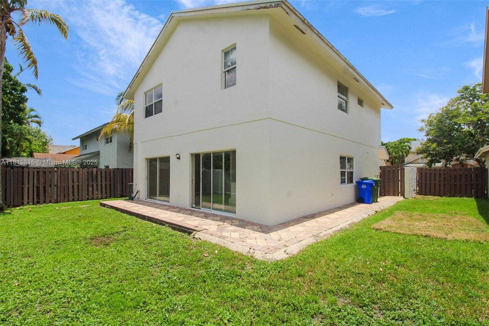 Small Image of 9741 SOUTH WEST 12TH ST, Pembroke Pines Number 29
