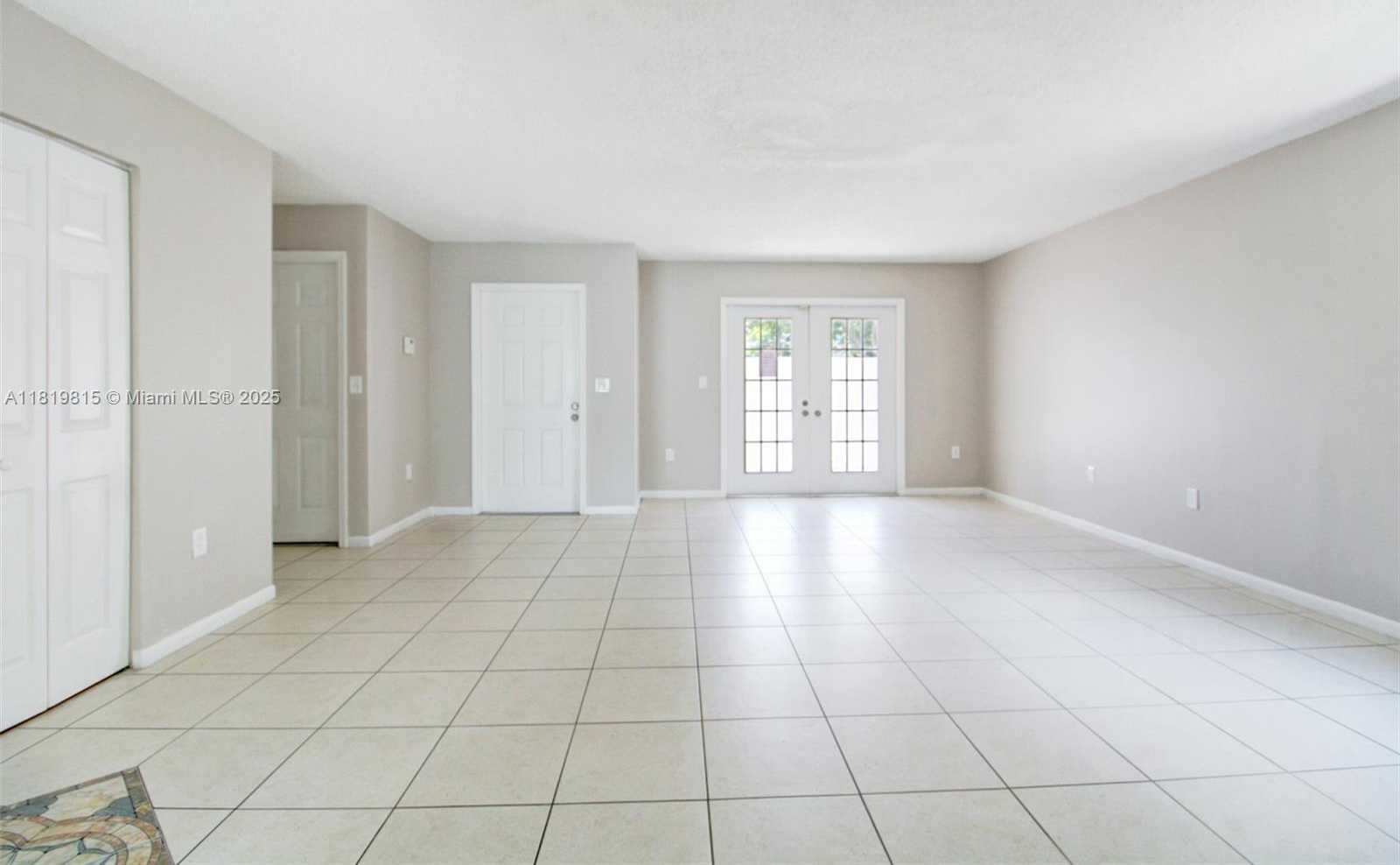 Small Image of 9741 SOUTH WEST 12TH ST, Pembroke Pines Number 4