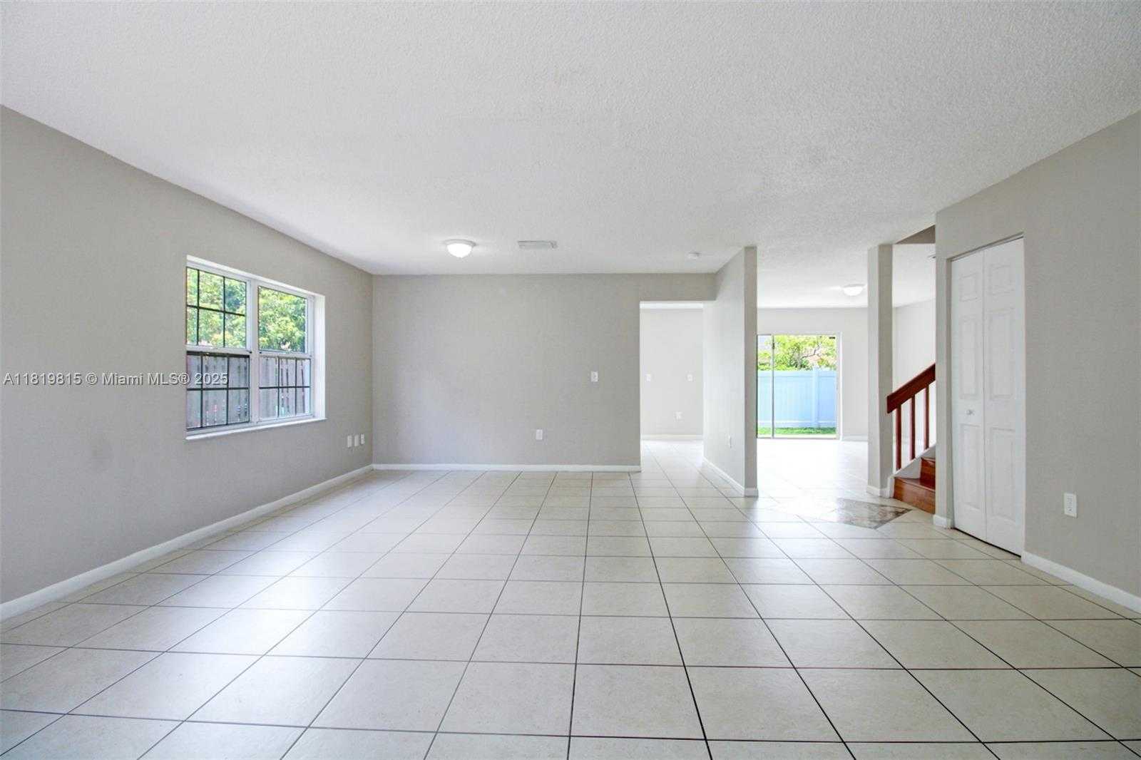Small Image of 9741 SOUTH WEST 12TH ST, Pembroke Pines Number 5