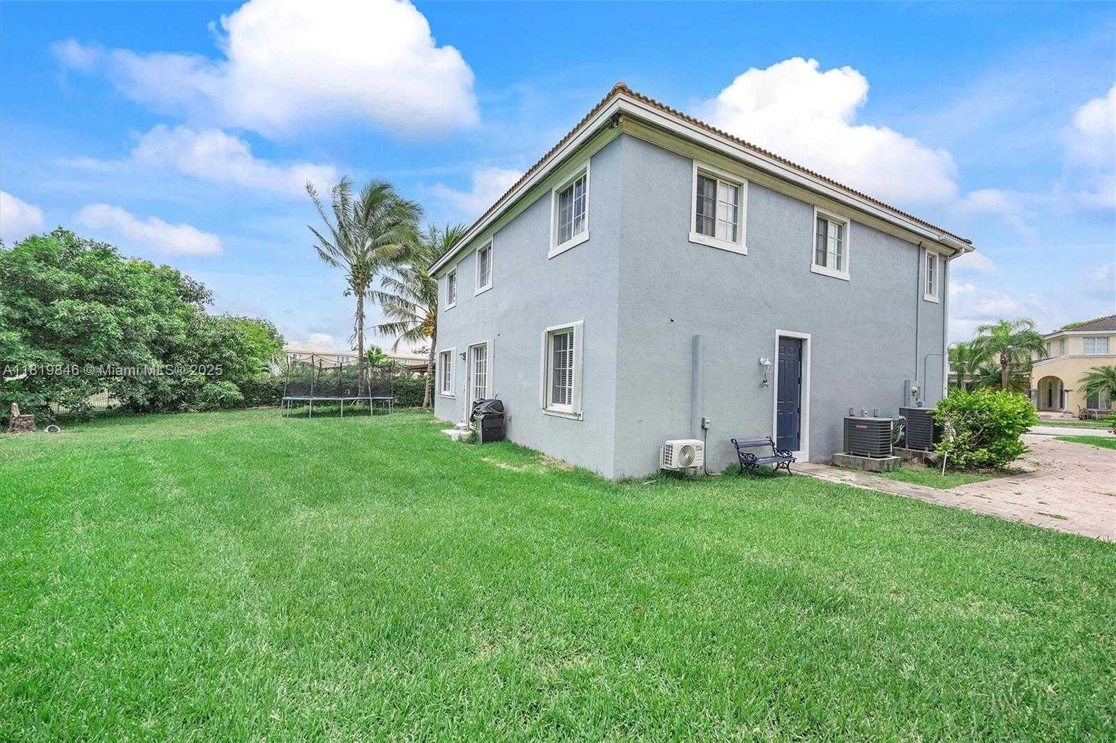 Small Image of 27681 SOUTH WEST 139TH PL, Homestead Number 34