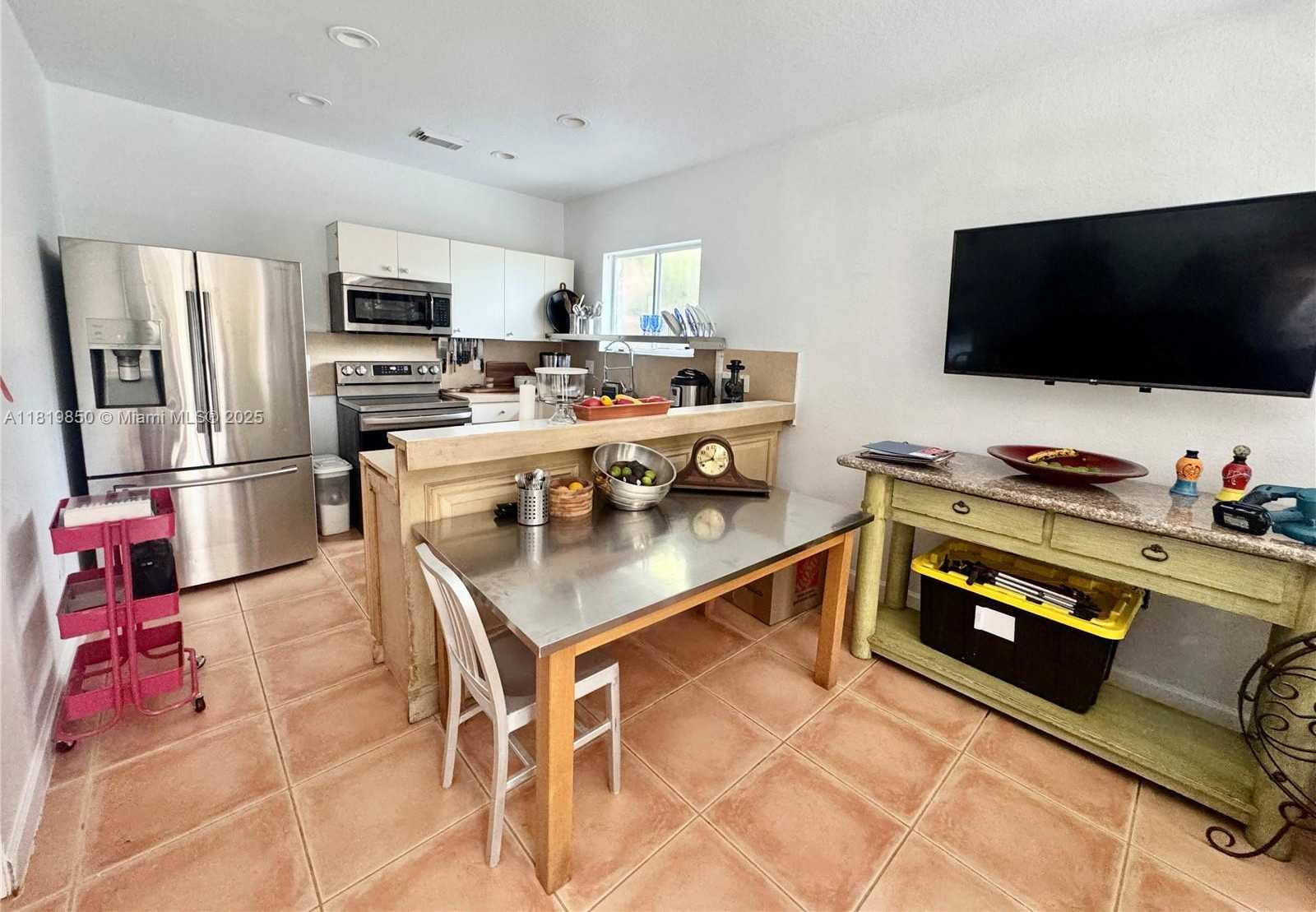 Small Image of 373 NORTH EAST 35TH AVE, Homestead Number 2