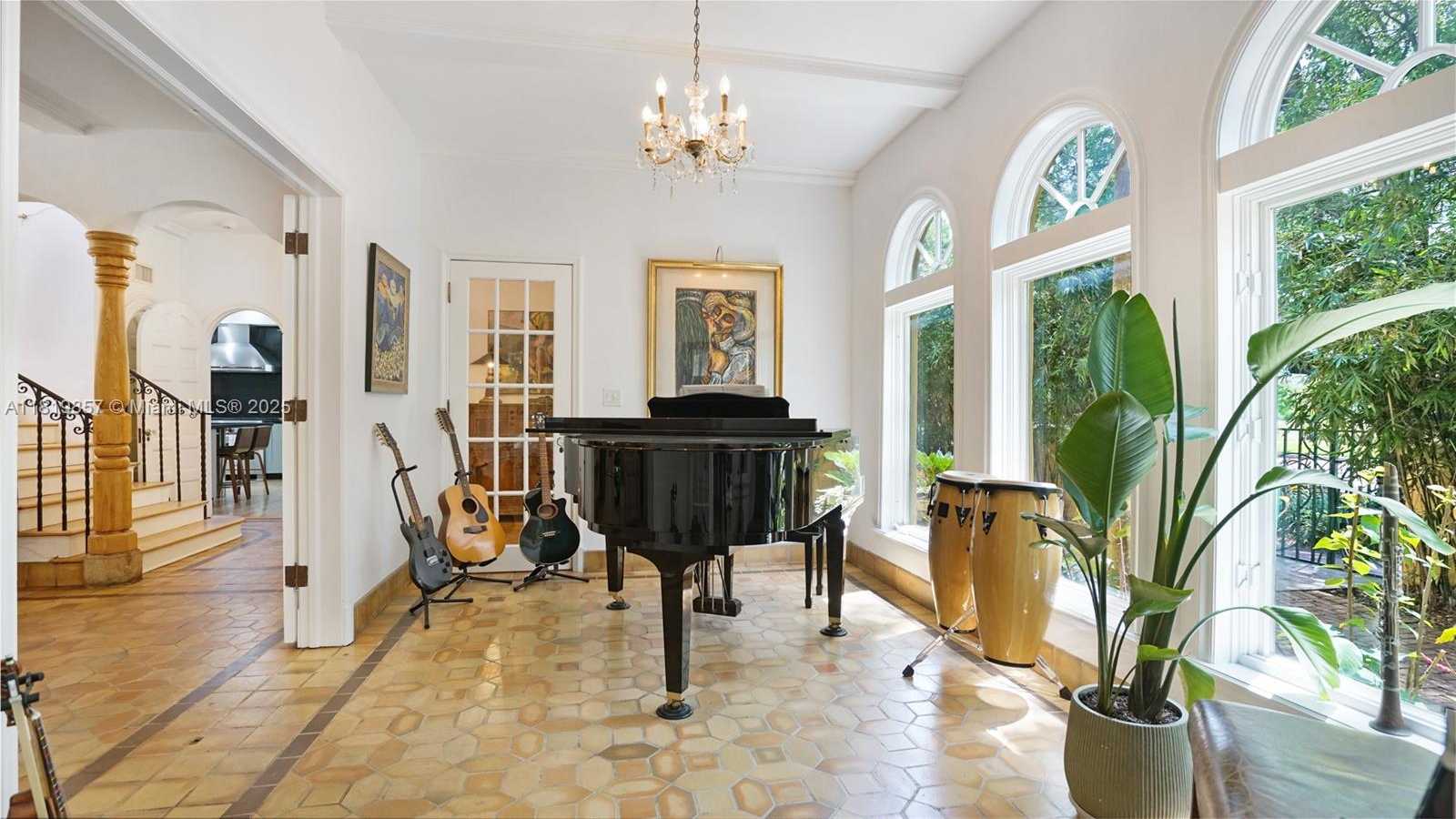 Small Image of 2050 ALTON RD, Miami Beach Number 10