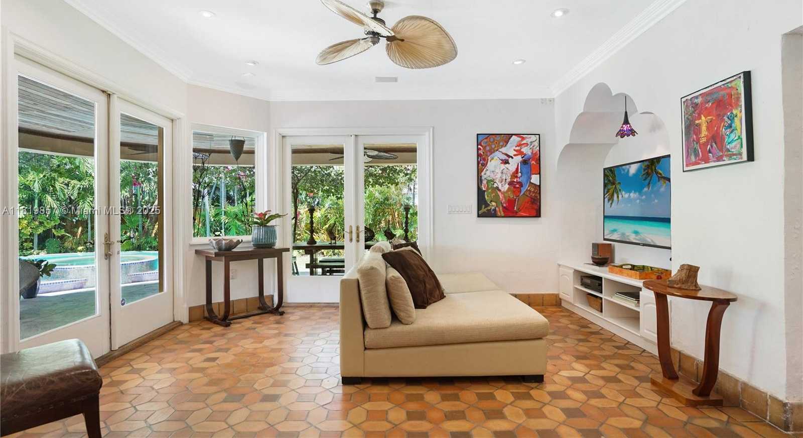 Small Image of 2050 ALTON RD, Miami Beach Number 12