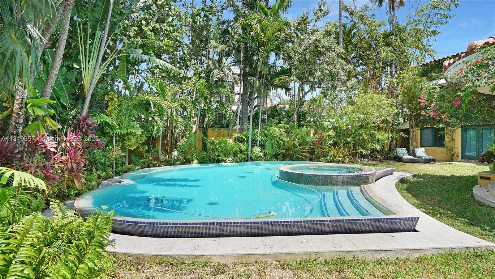 Small Image of 2050 ALTON RD, Miami Beach Number 18