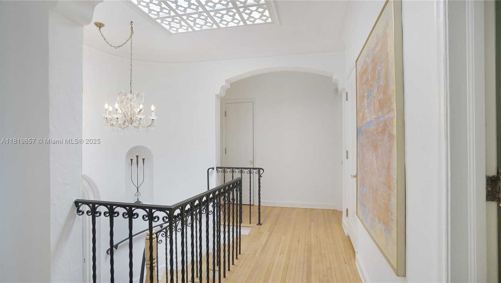 Small Image of 2050 ALTON RD, Miami Beach Number 30