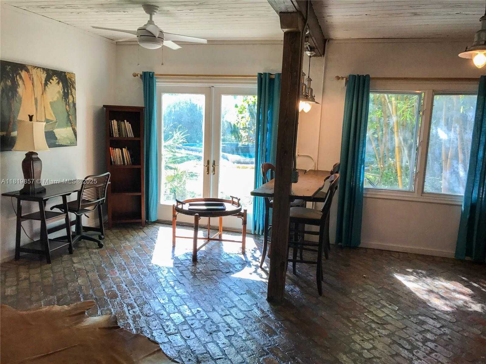Small Image of 2050 ALTON RD, Miami Beach Number 35