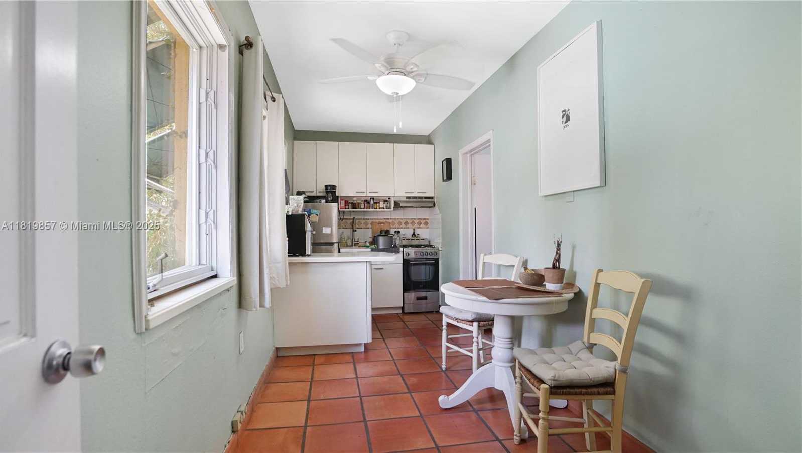 Small Image of 2050 ALTON RD, Miami Beach Number 37
