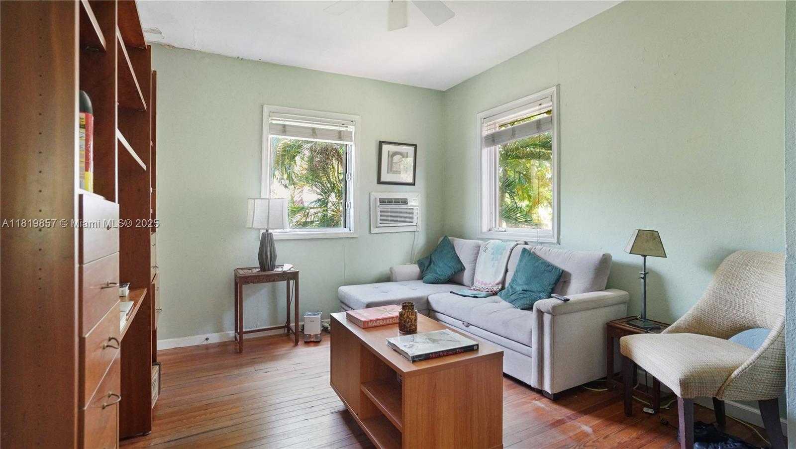 Small Image of 2050 ALTON RD, Miami Beach Number 47