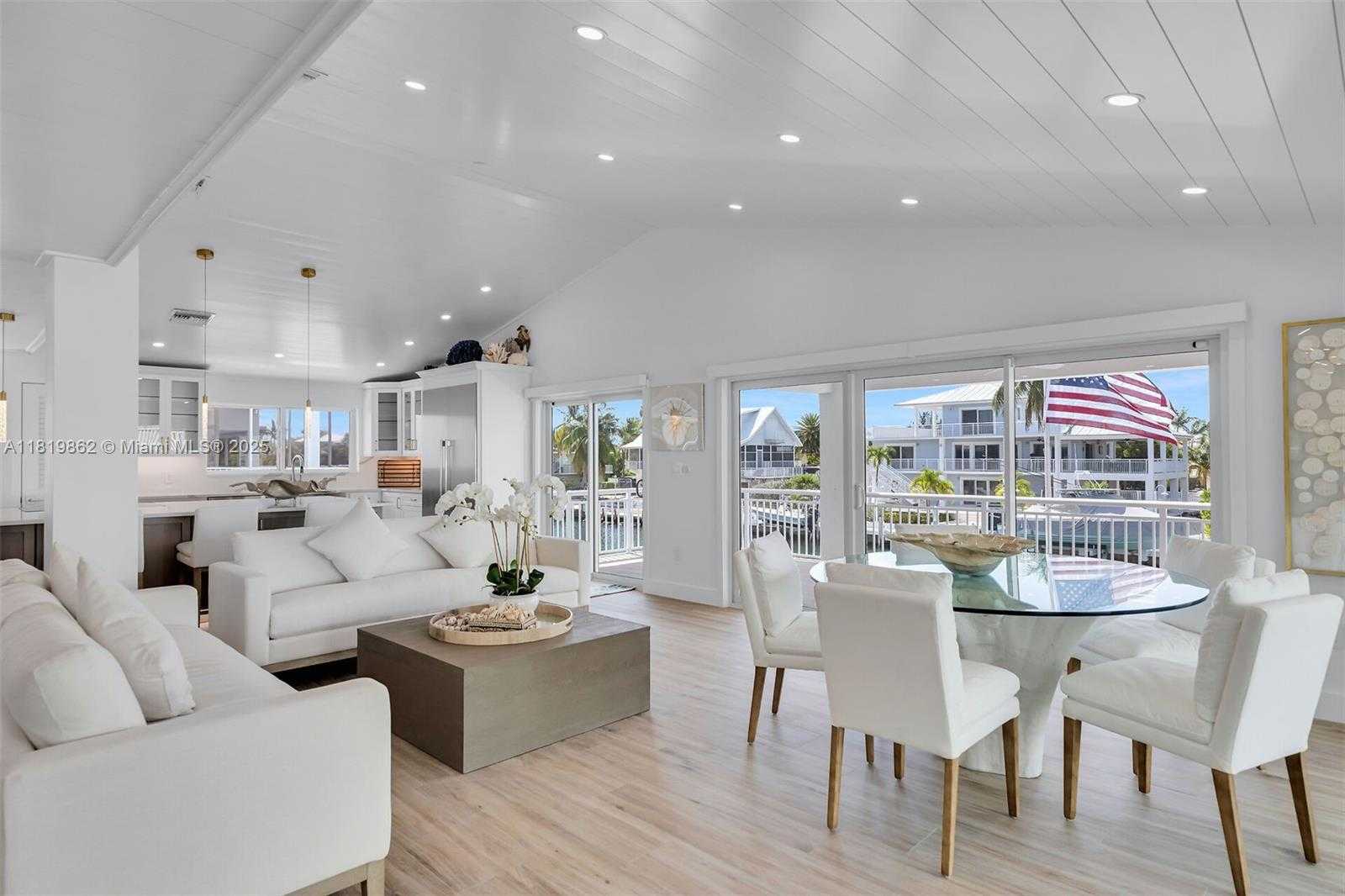 Small Image of 126 VILLA BELLA DR, Islamorada Number 10