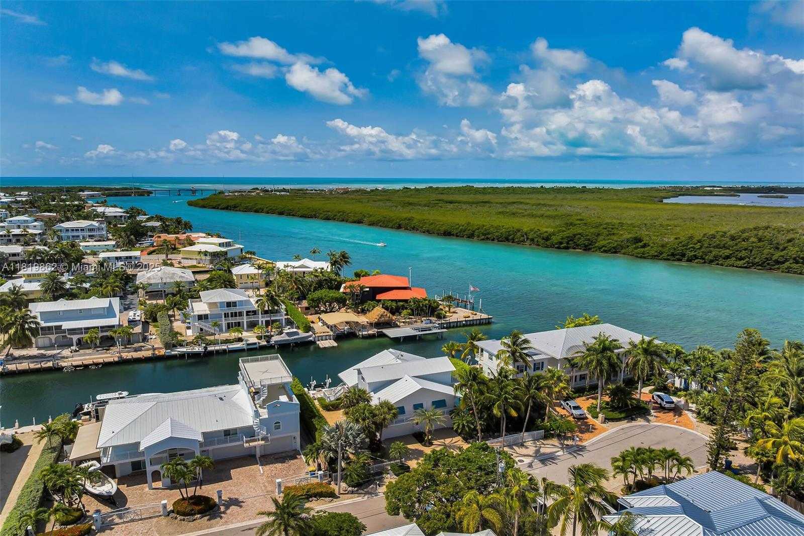 Small Image of 126 VILLA BELLA DR, Islamorada Number 16