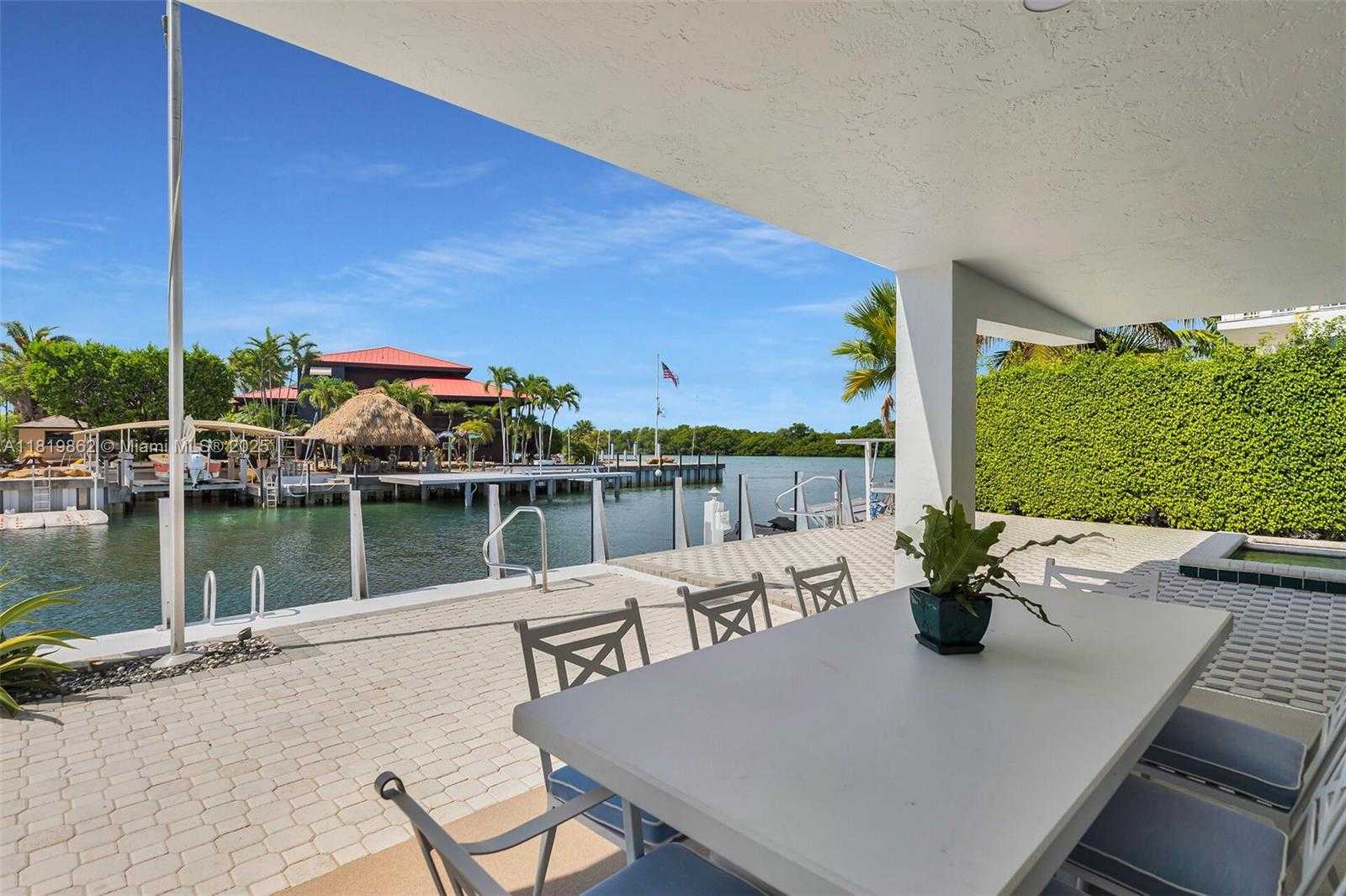 Small Image of 126 VILLA BELLA DR, Islamorada Number 24