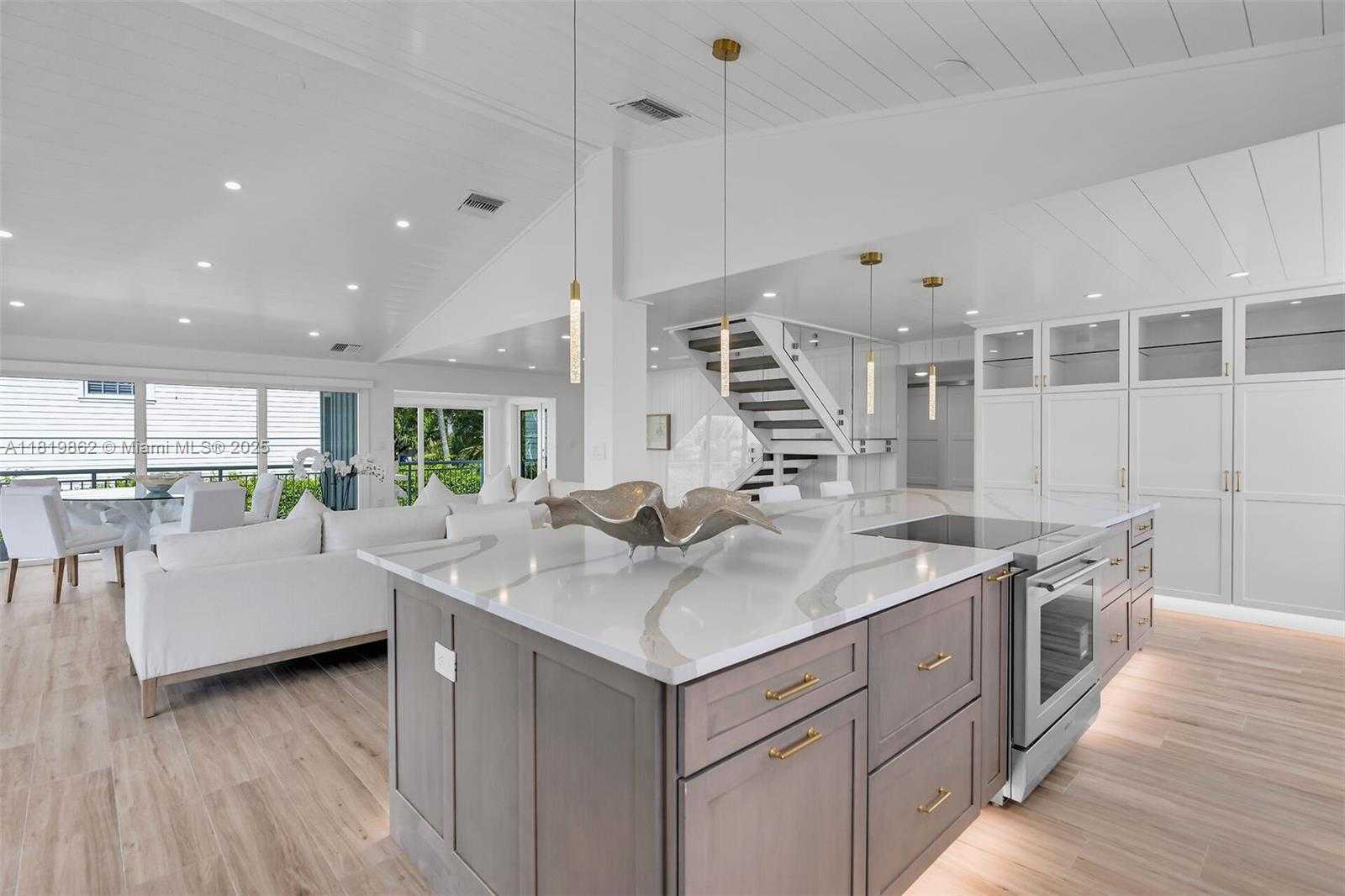 Small Image of 126 VILLA BELLA DR, Islamorada Number 30