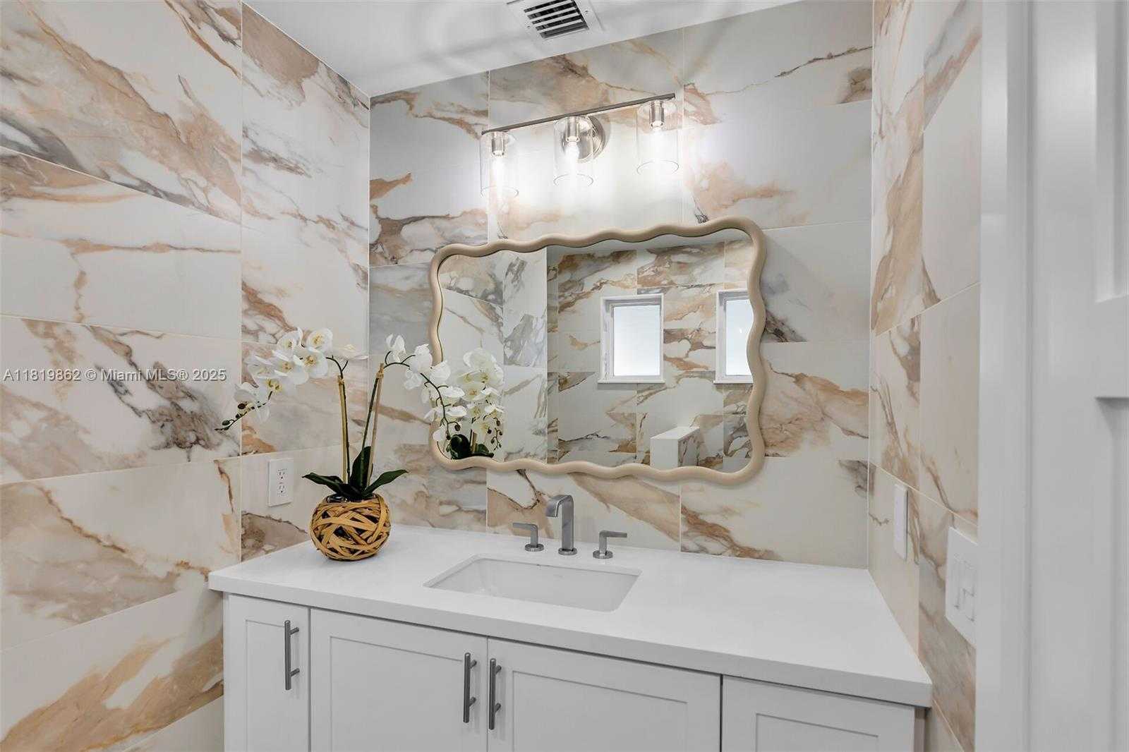 Small Image of 126 VILLA BELLA DR, Islamorada Number 34