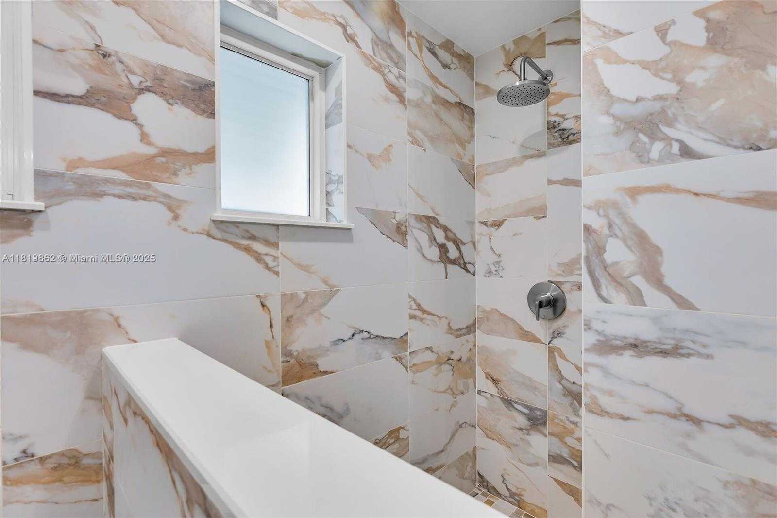 Small Image of 126 VILLA BELLA DR, Islamorada Number 35