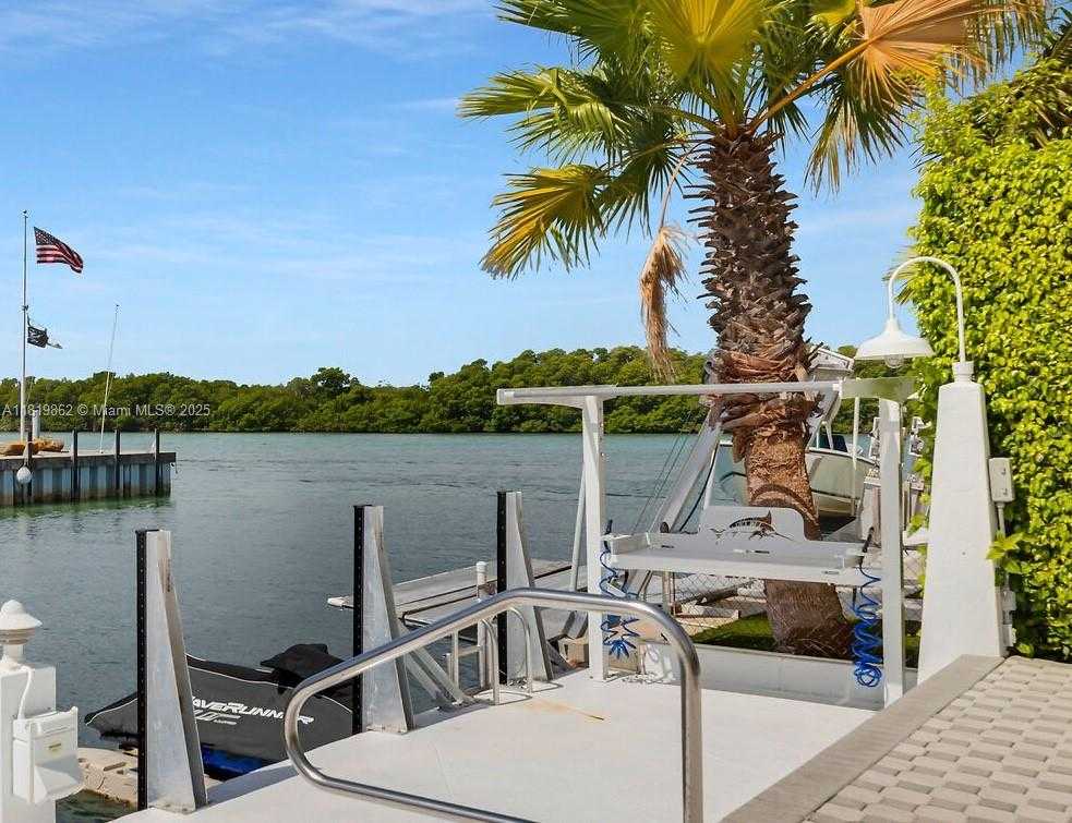 Small Image of 126 VILLA BELLA DR, Islamorada Number 51