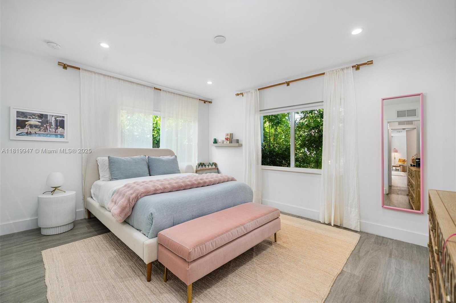Small Image of 7755 NOREMAC AVE, Miami Beach Number 13