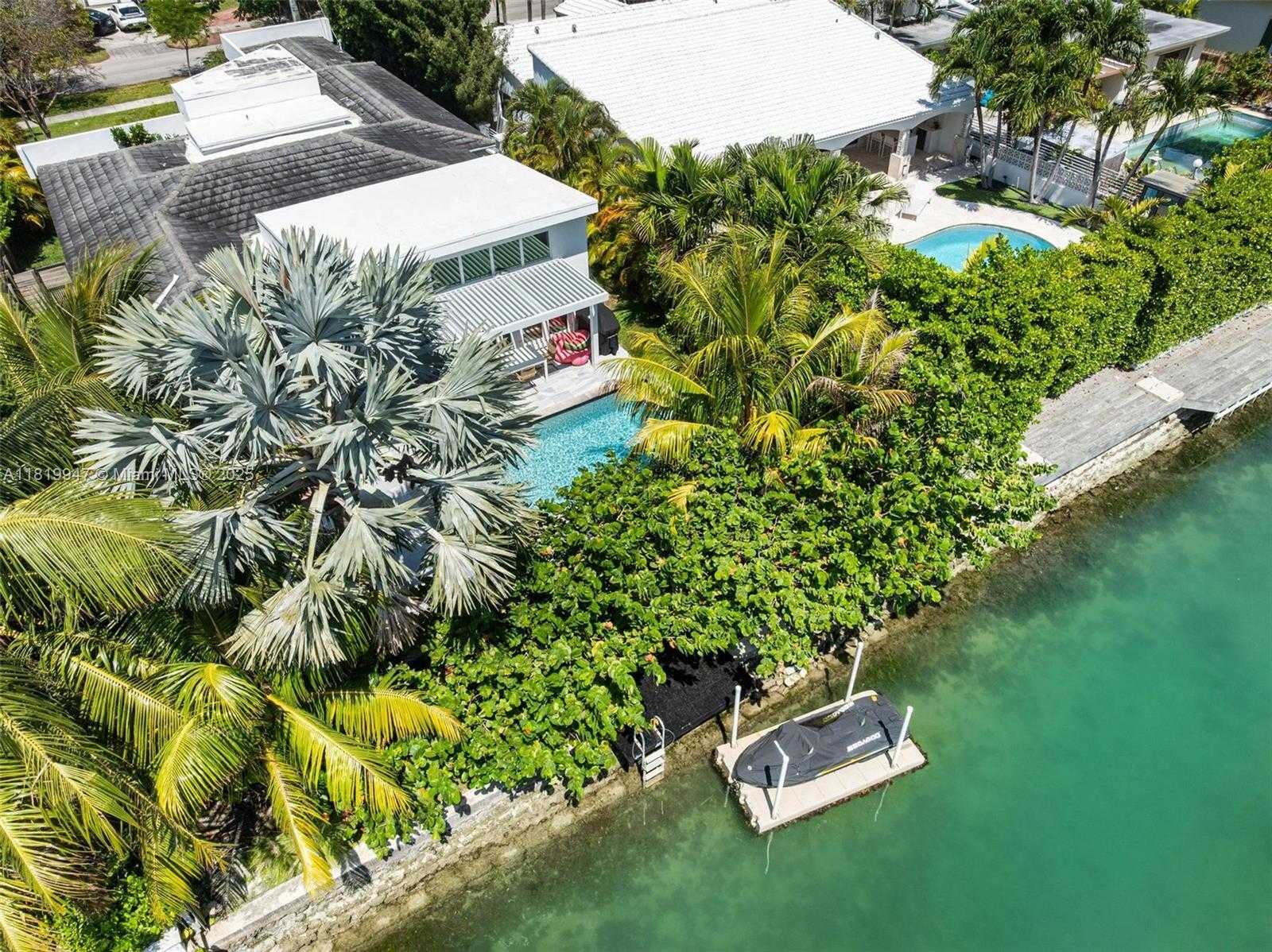 Small Image of 7755 NOREMAC AVE, Miami Beach Number 22