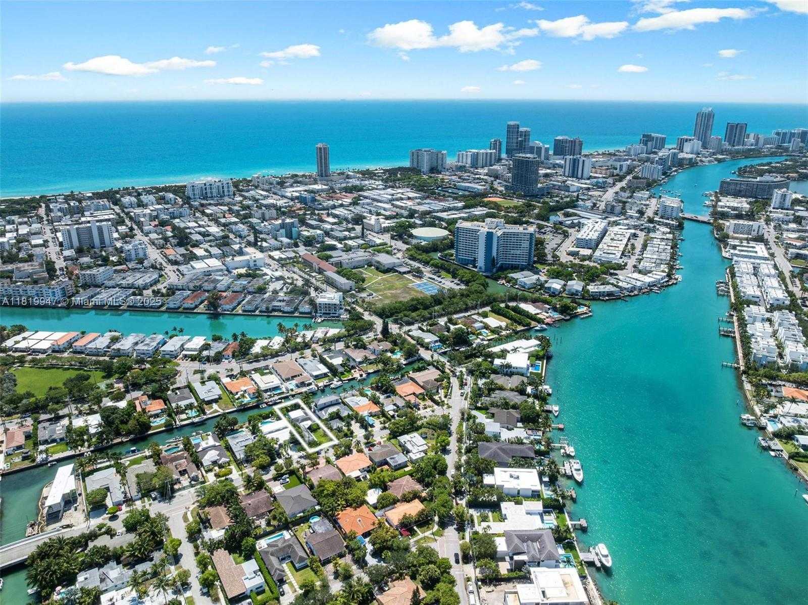 Small Image of 7755 NOREMAC AVE, Miami Beach Number 24
