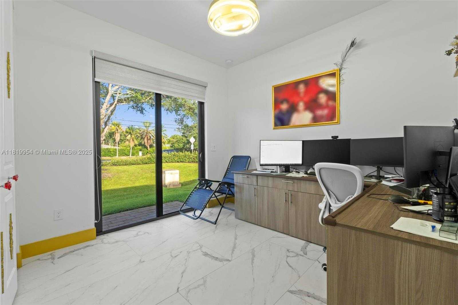 Small Image of 13005 ADDILYN CT, Davie Number 32