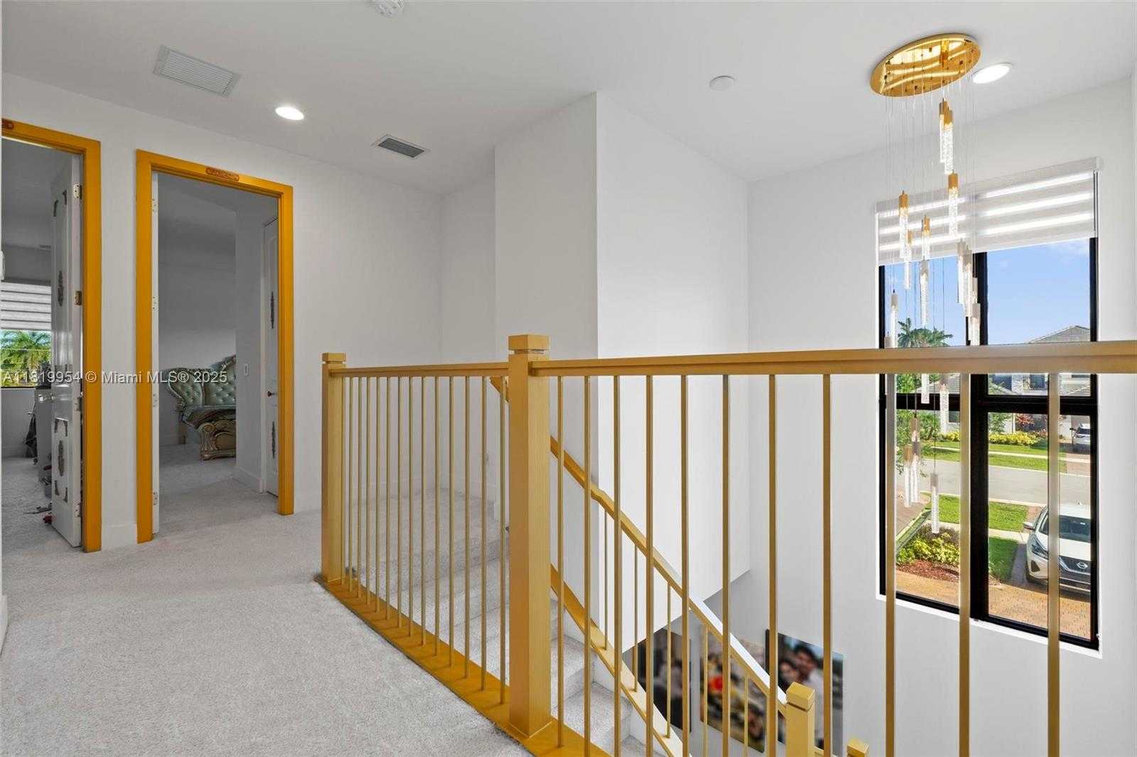 Small Image of 13005 ADDILYN CT, Davie Number 34