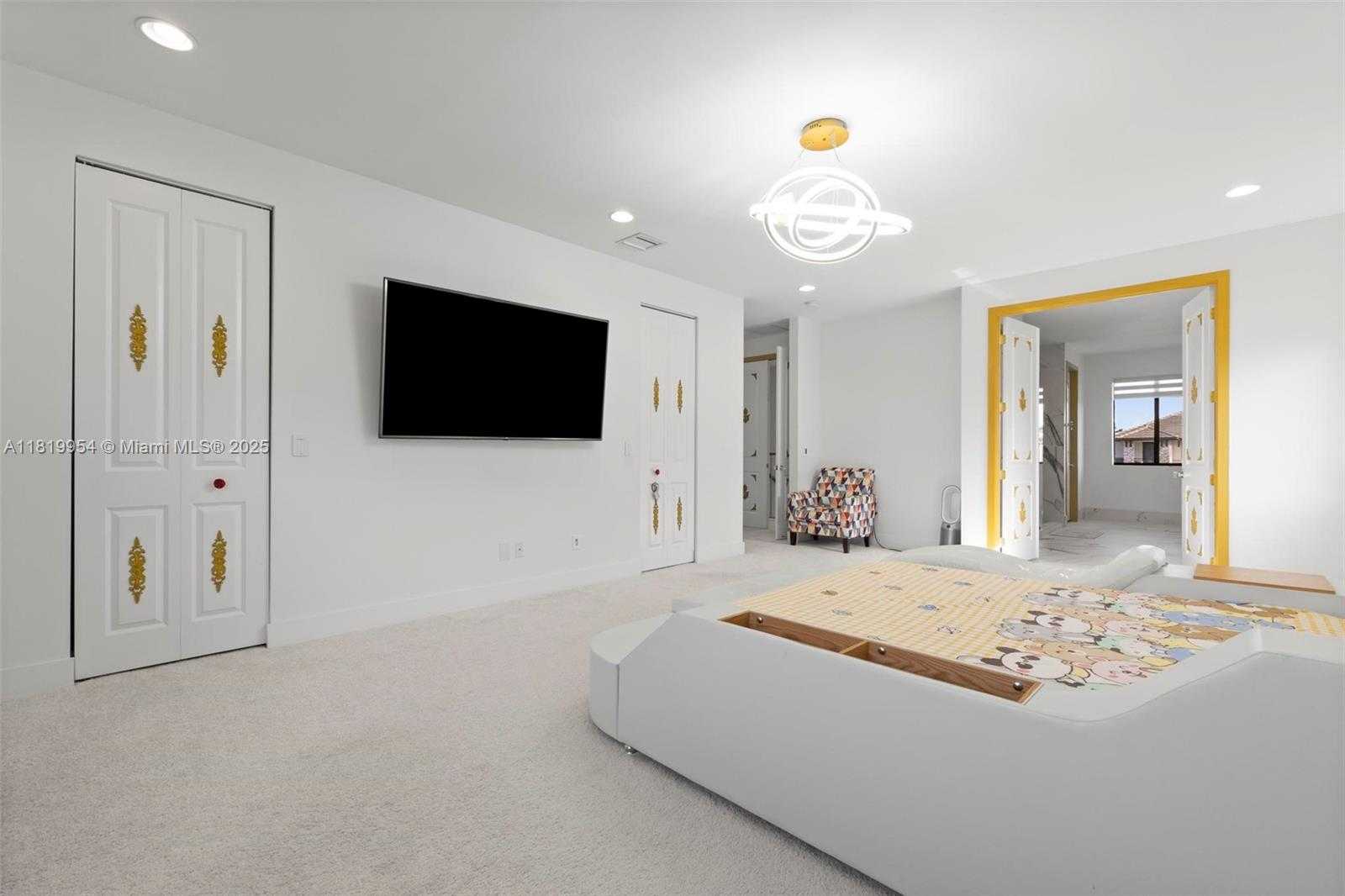 Small Image of 13005 ADDILYN CT, Davie Number 36