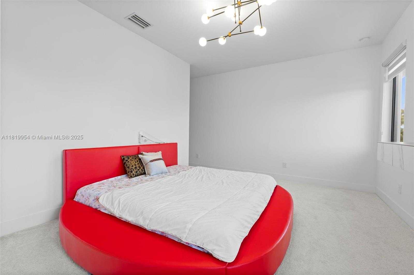Small Image of 13005 ADDILYN CT, Davie Number 40