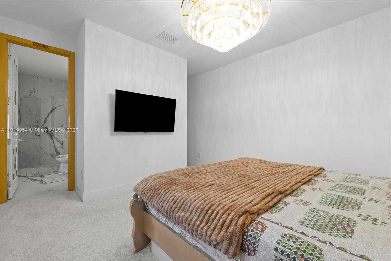 Small Image of 13005 ADDILYN CT, Davie Number 42