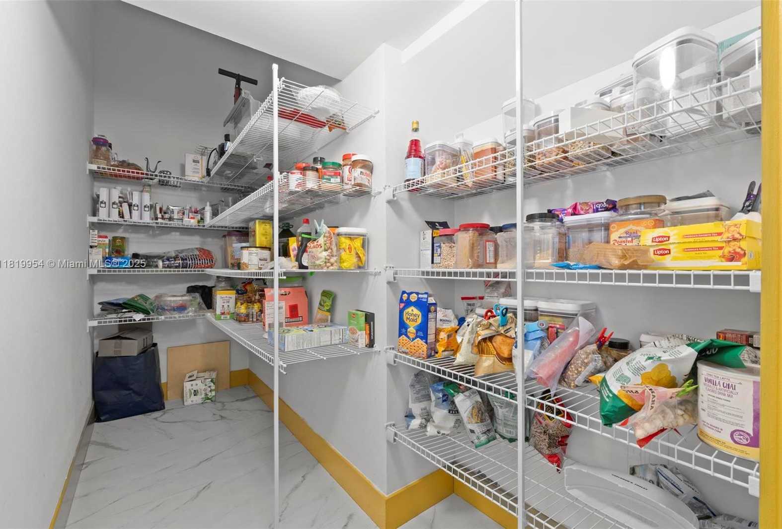 Small Image of 13005 ADDILYN CT, Davie Number 43